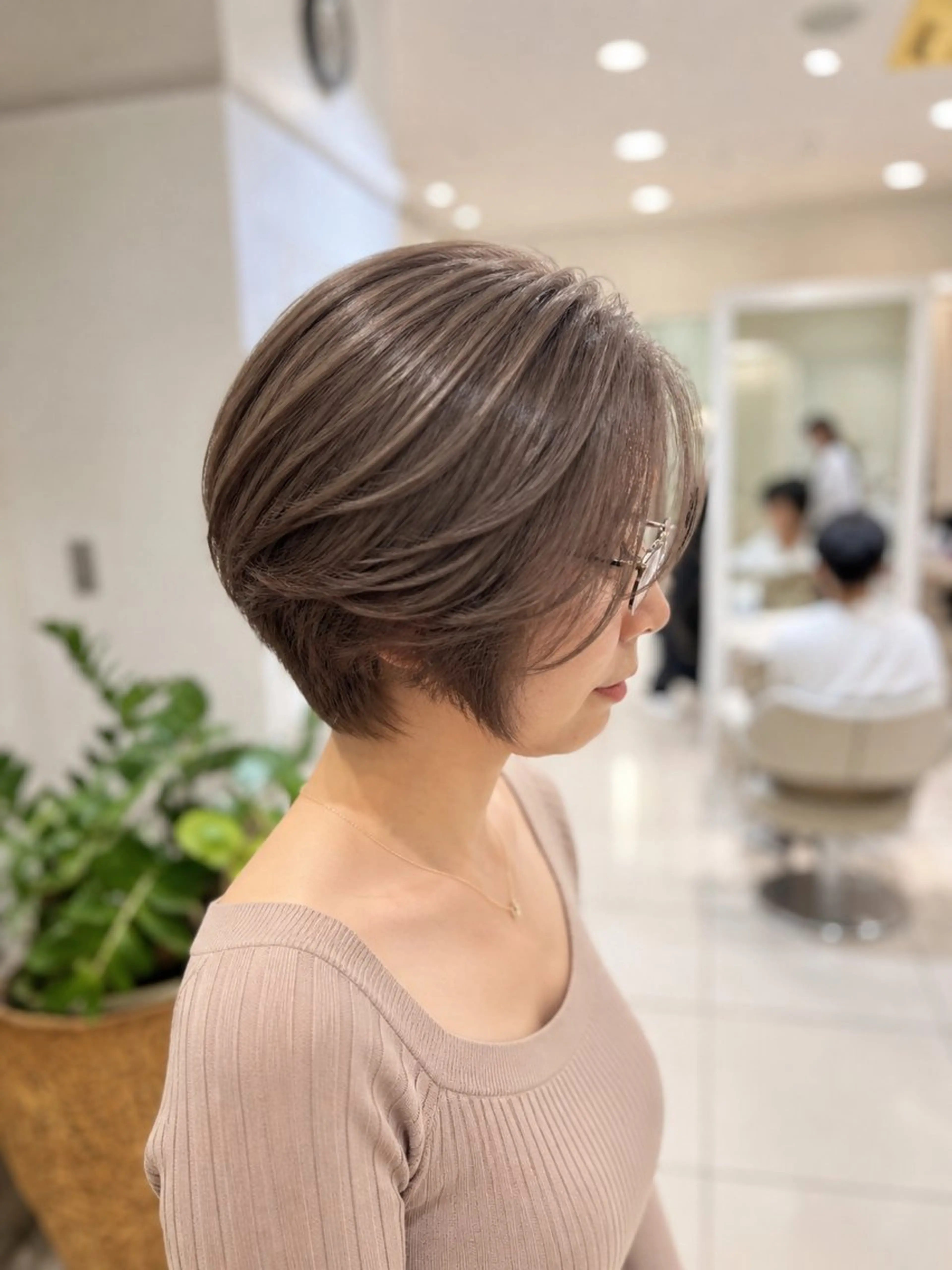 ショート カラー カット トリートメント 金子 直樹のヘアスタイル