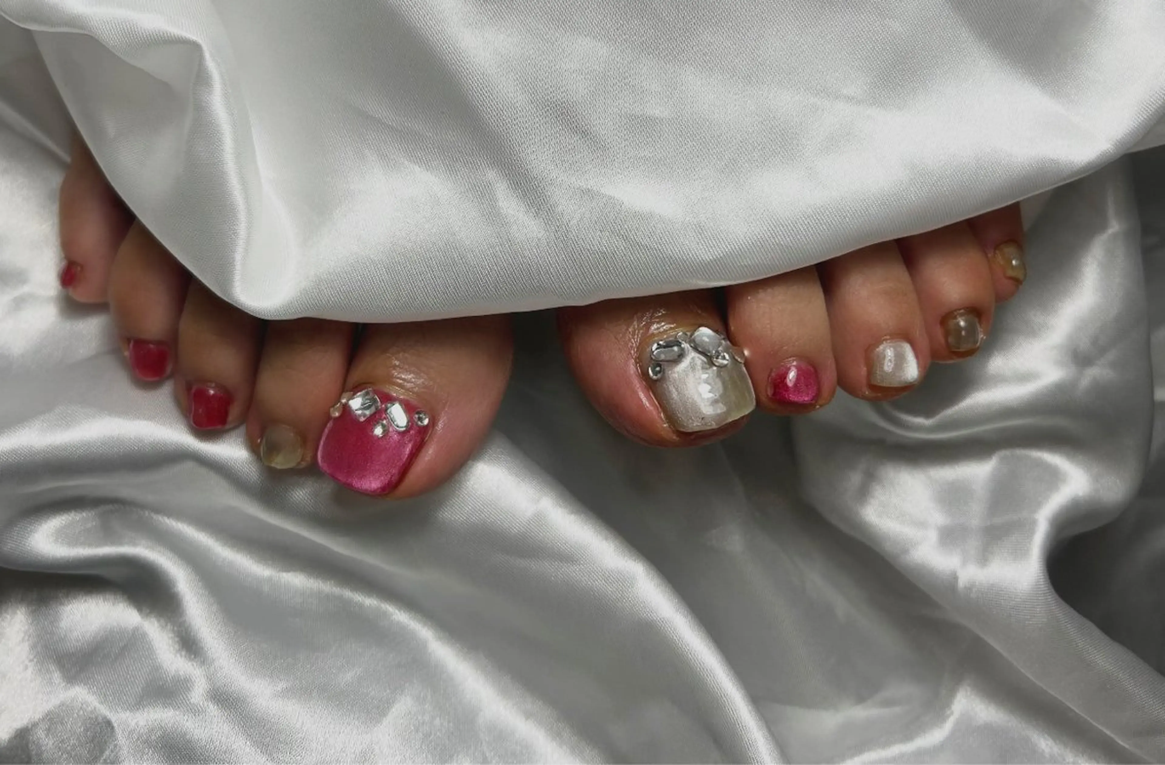 ネイル フットネイル 佐藤 友里絵のネイルデザイン