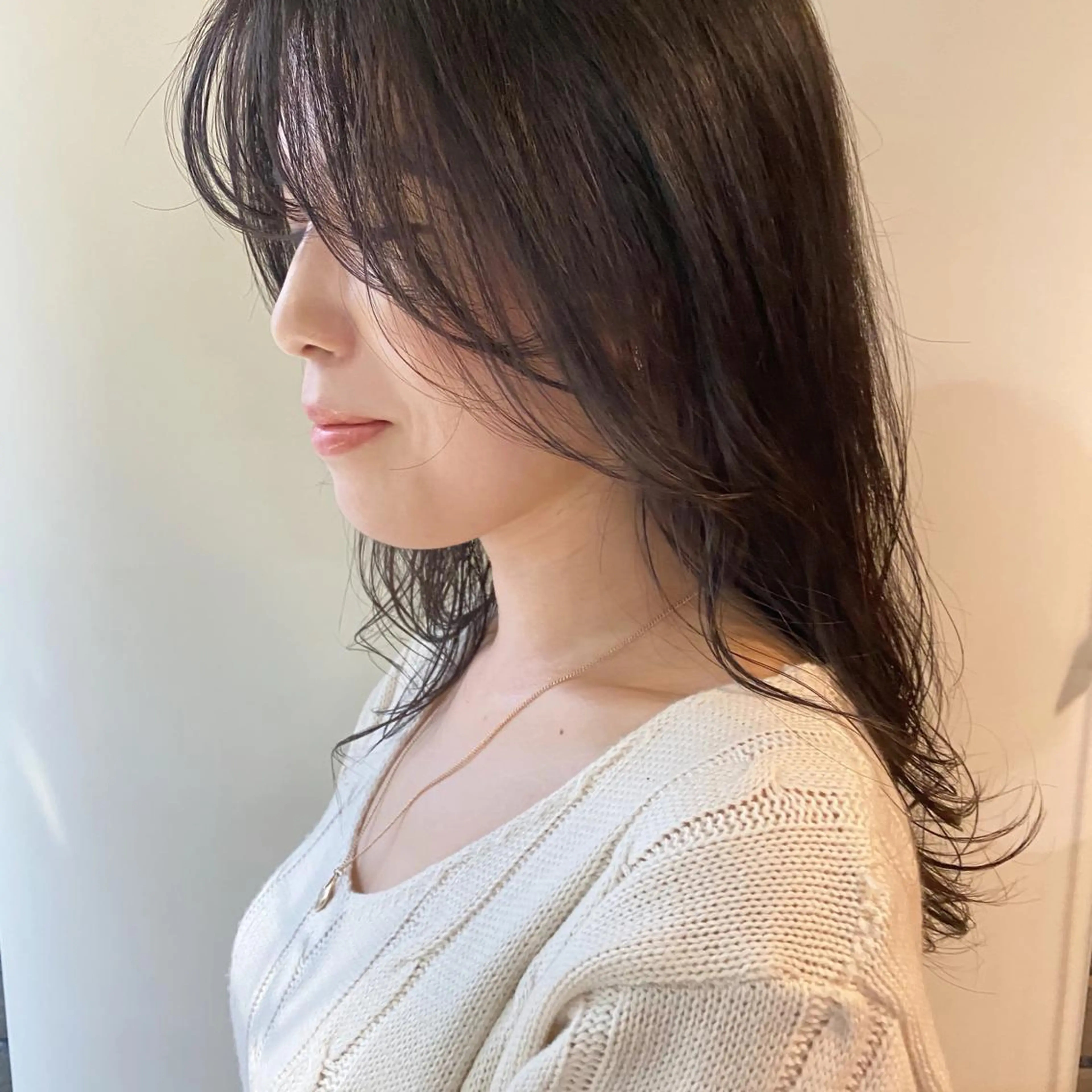 セミロング カラー パーマ ヘアアレンジ 顔周りカット レイヤーカット 撮影モデル募集 🦋soemikaのヘアスタイル