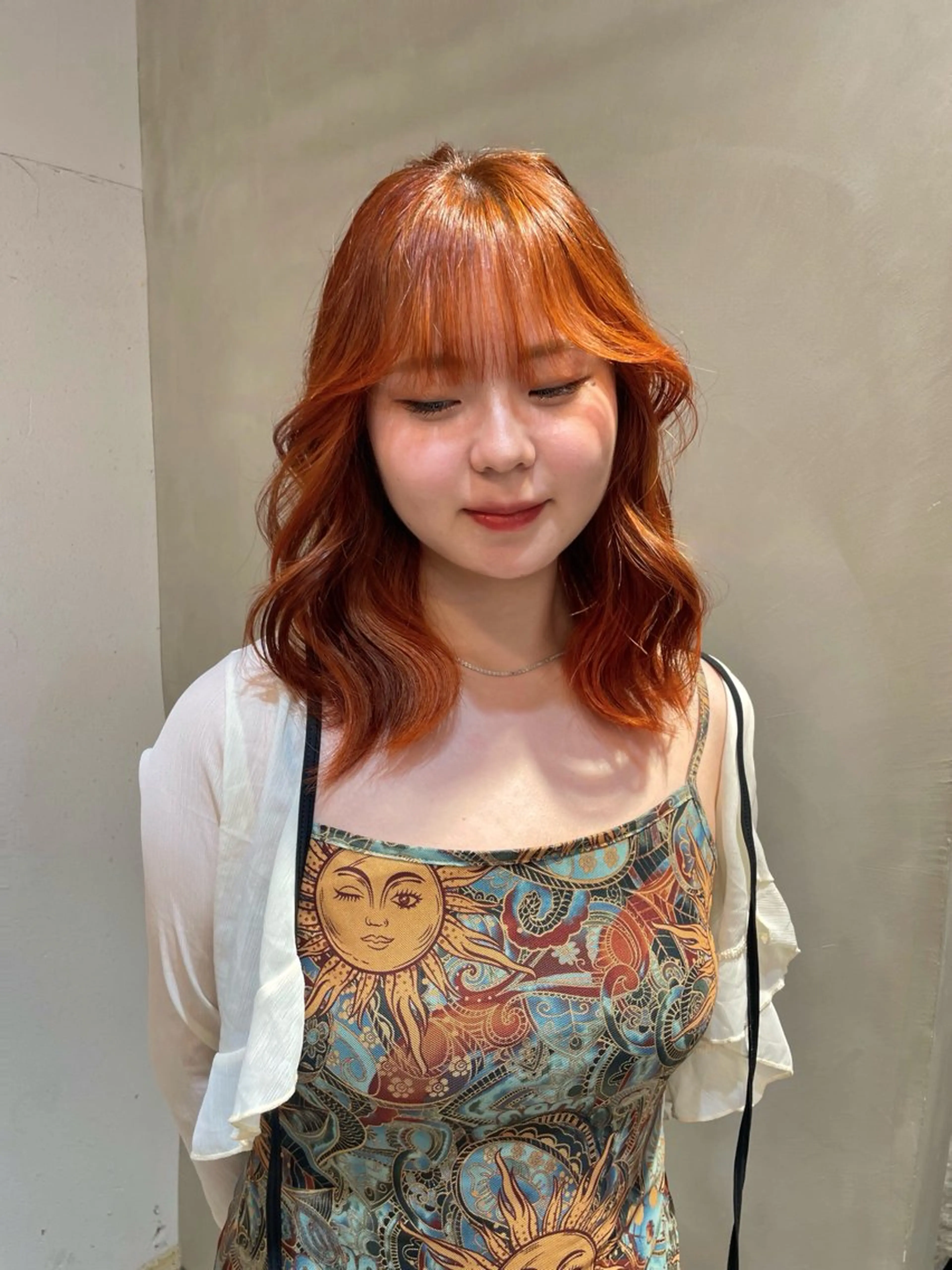 ミディアム オレンジブラウン Fev YUZUのヘアスタイル