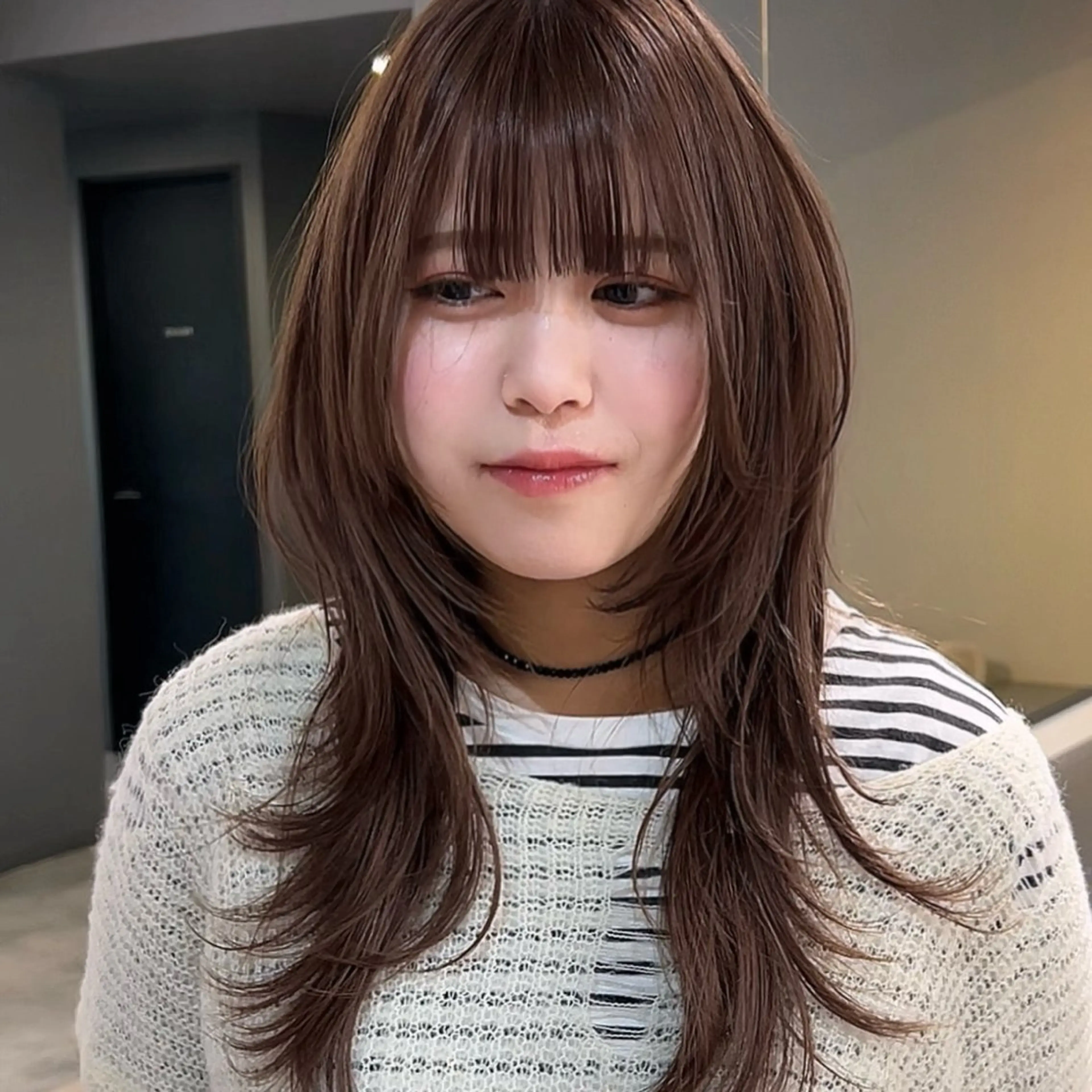ロング 亀井 詩奈のヘアスタイル