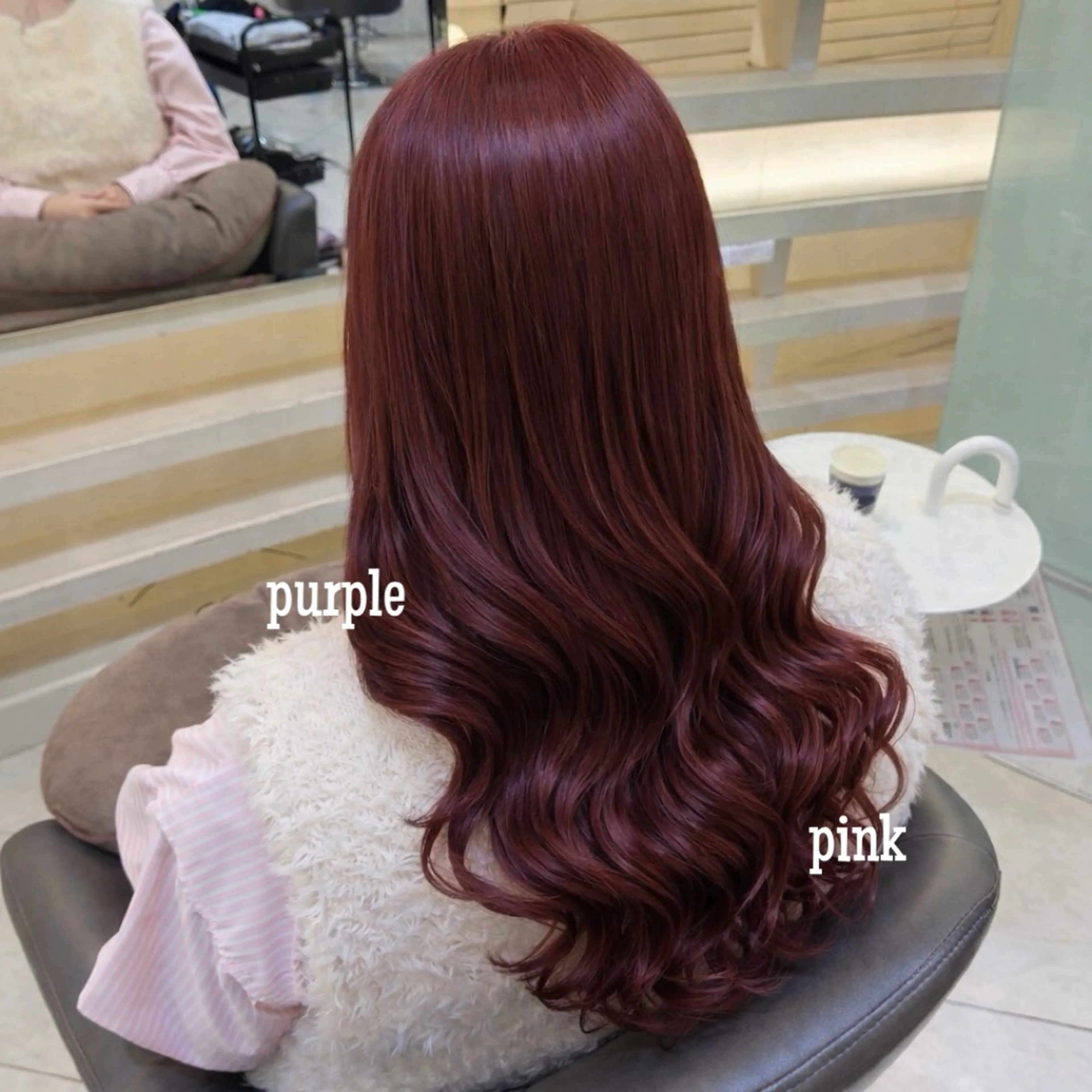 ミディアム カラー ブリーチ ブリーチなしカラー ピンクカラー レッドカラー カット ヘアカラー トリートメント 暖色カラー/パラッと Bob/モエのヘアスタイル