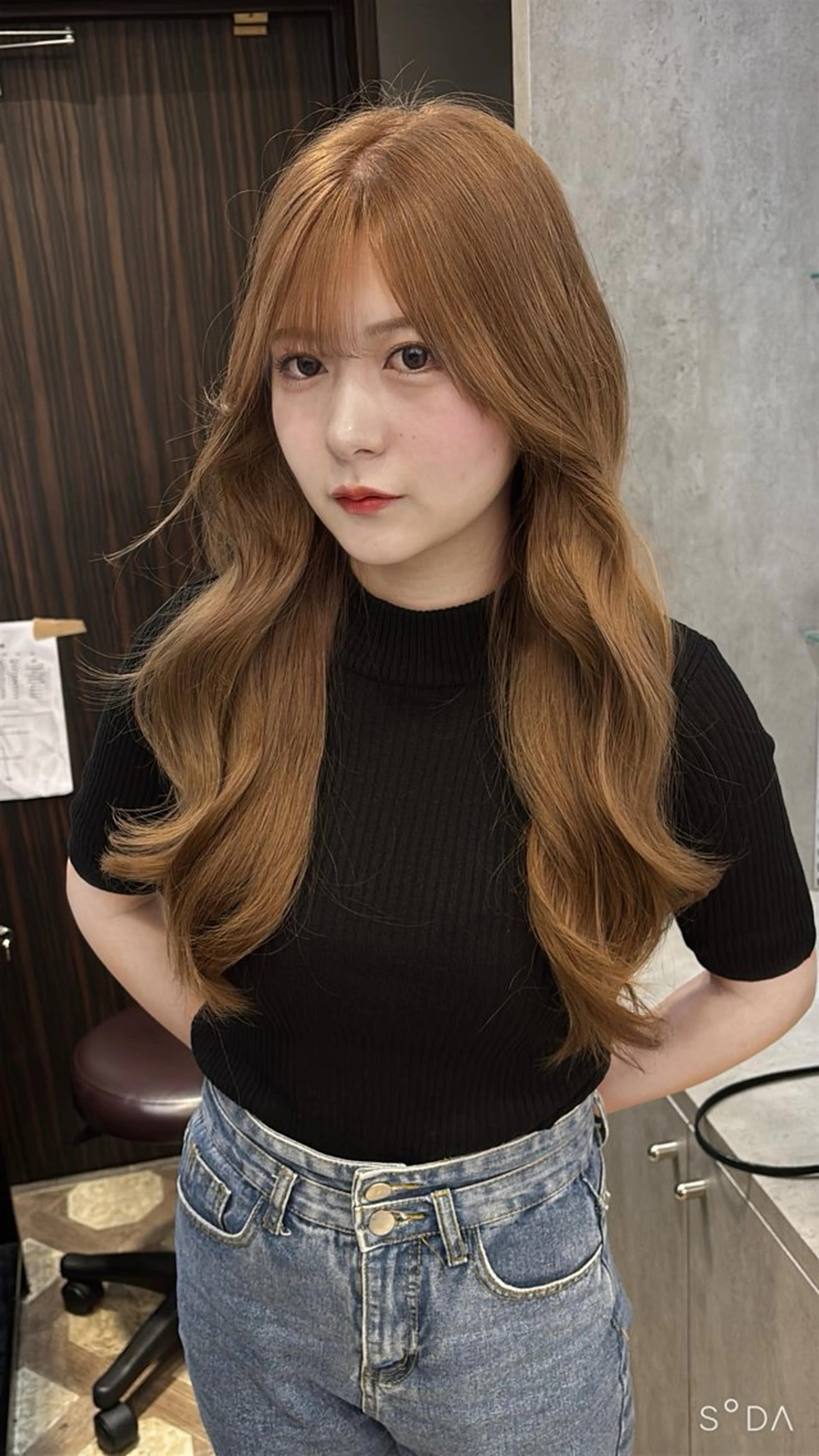 ロング ヘアカラー トリートメント ヘアセット 韓国ヘア/ブリーチ無 しWカラー/オリーブのヘアスタイル