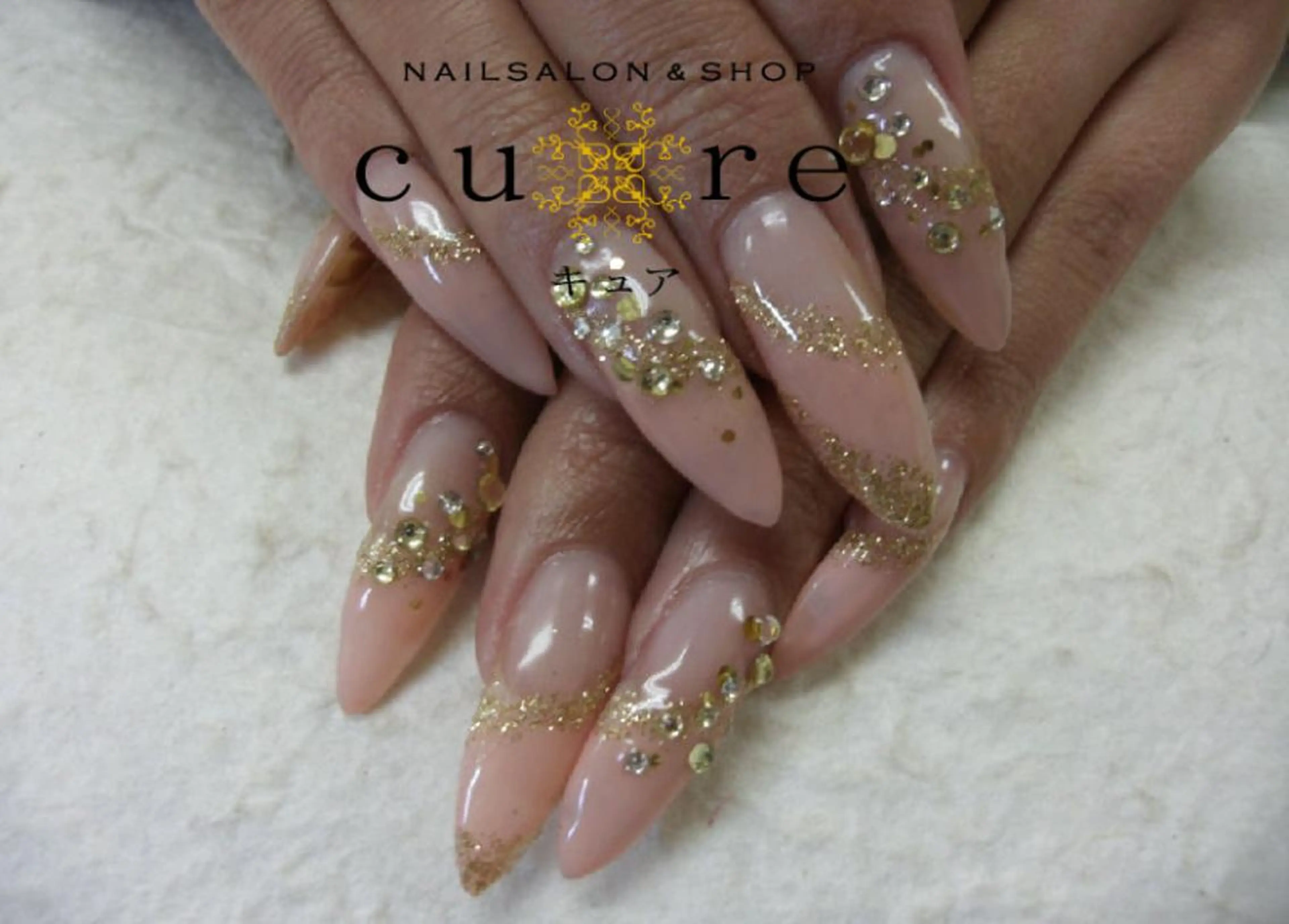 ロング ネイル ネイルサロン Cureのネイルデザイン