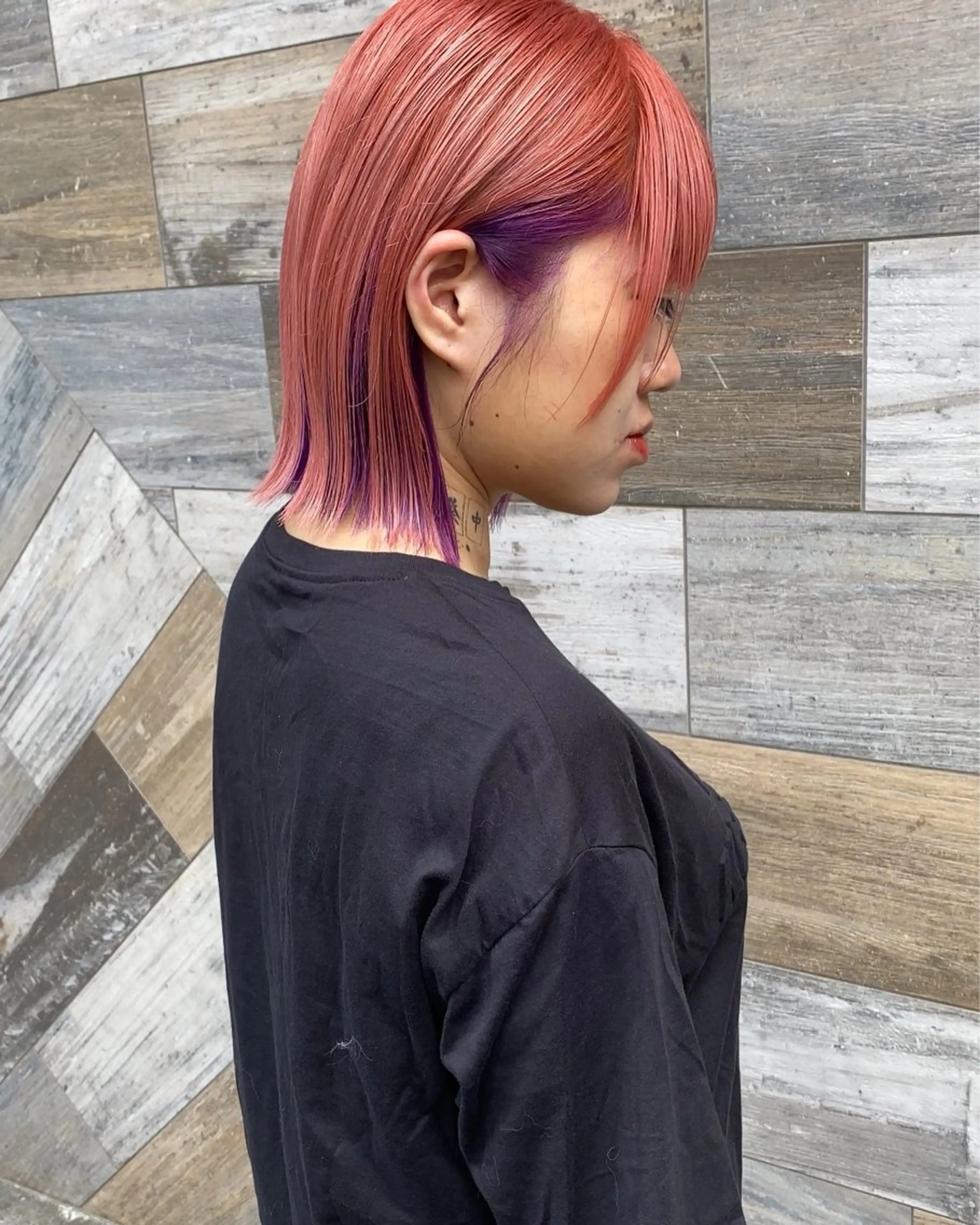 ミディアム カラー ハイトーンカラー オレンジ パープルカラー ✨原宿ハイトーン ブリーチ職人菊池のヘアスタイル