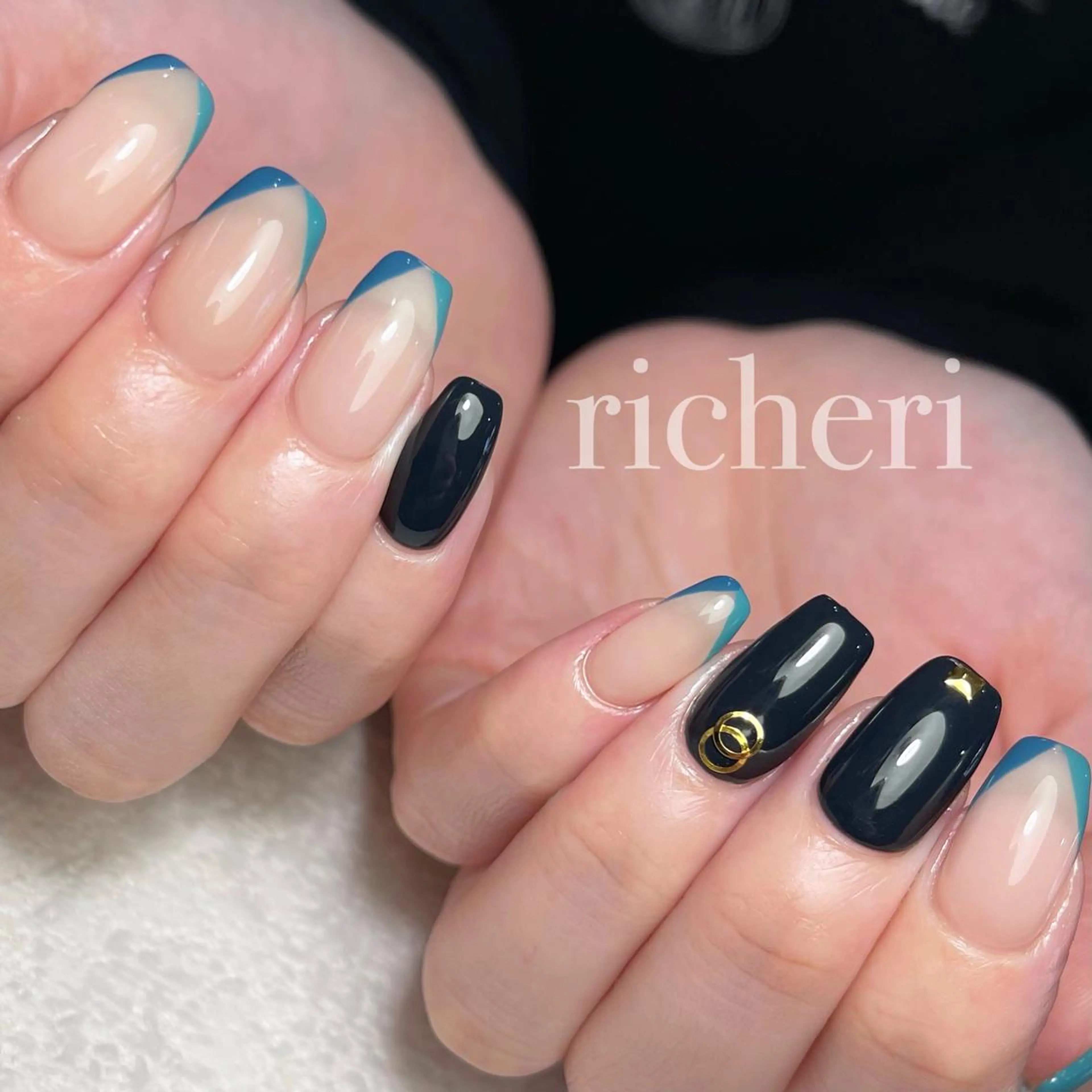 ミディアム ネイル 韓国風ヘア アートネイル チークネイル フラッシュネイル フレンチネイル ハンドネイル richeri beautyのエステ・リラクイメージ