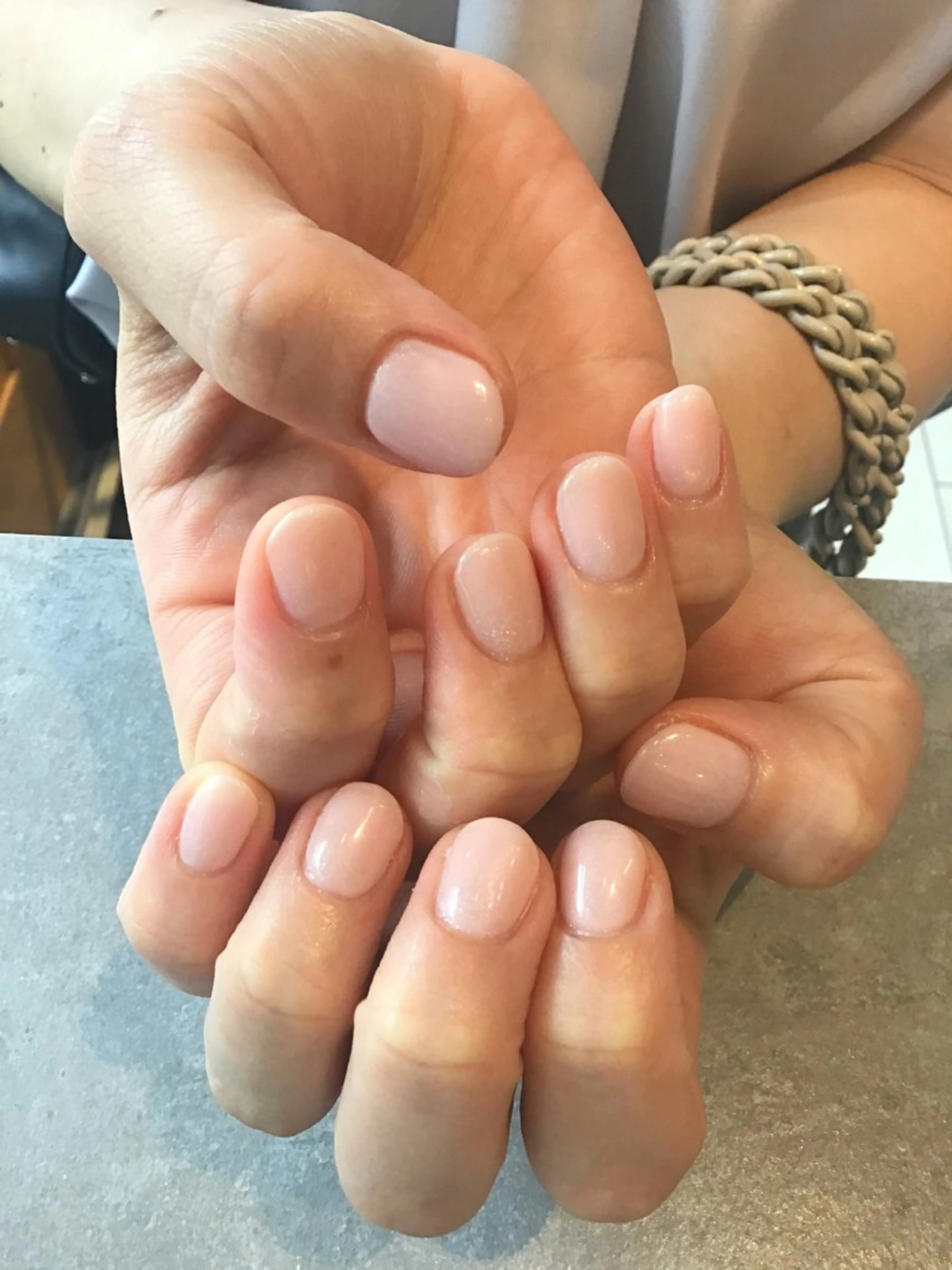 ネイル ワンカラーネイル Nest 岩崎のネイルデザイン