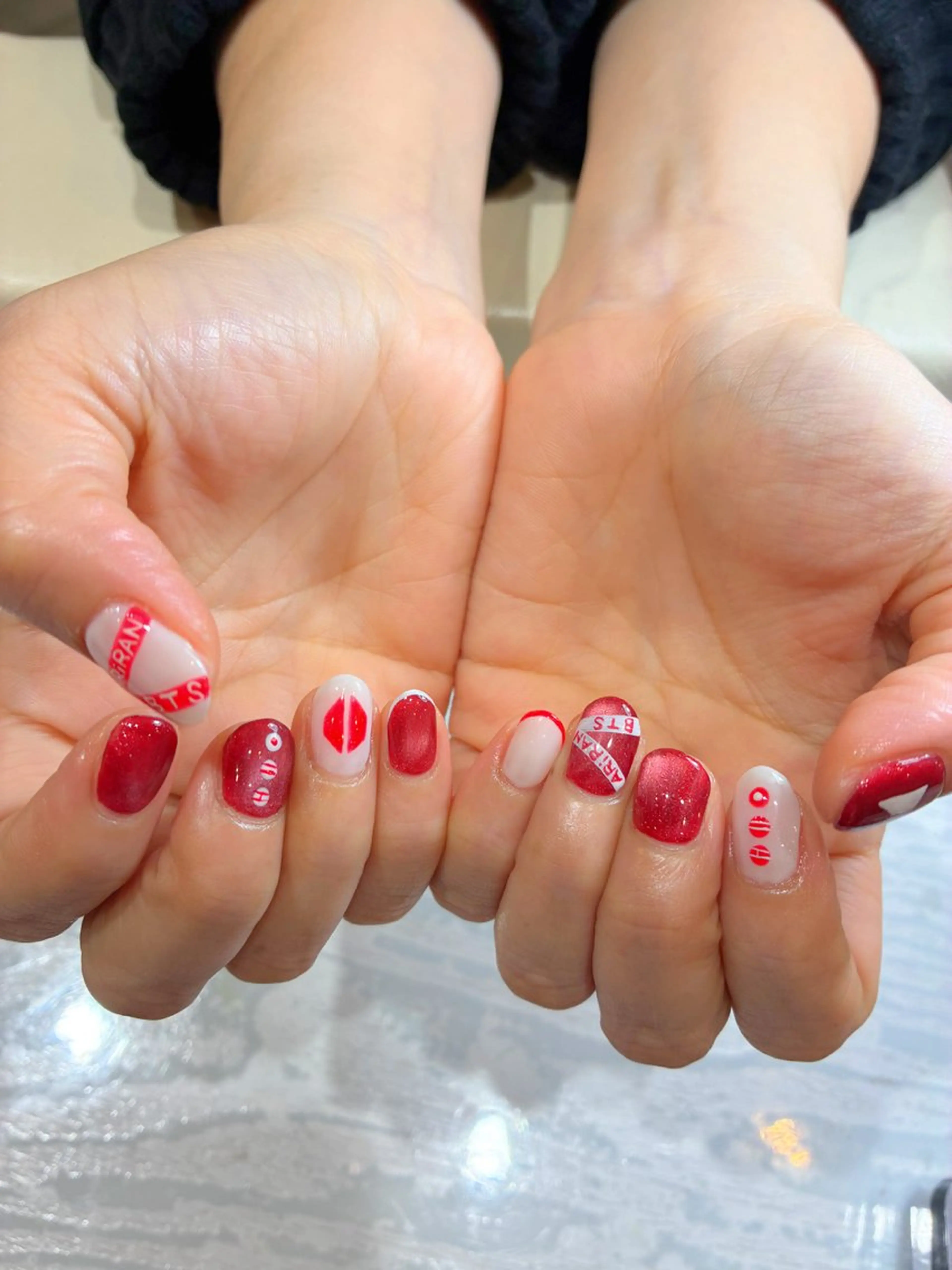 ネイル Nest 岩崎のネイルデザイン