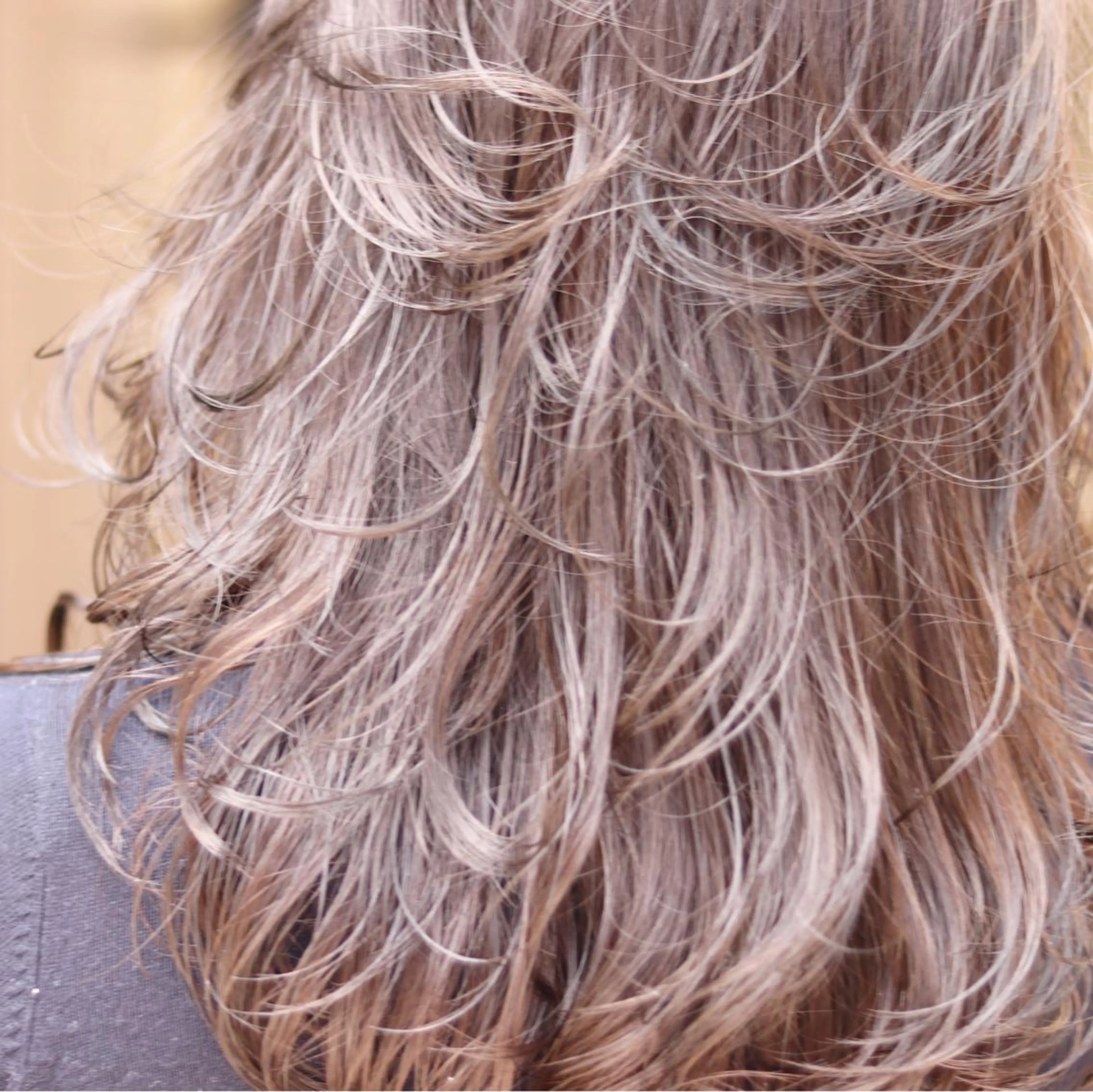 セミロング カラー レイヤーカット DUMBO所属・【完全マンツー 恵比寿】佐藤 翔のヘアスタイル