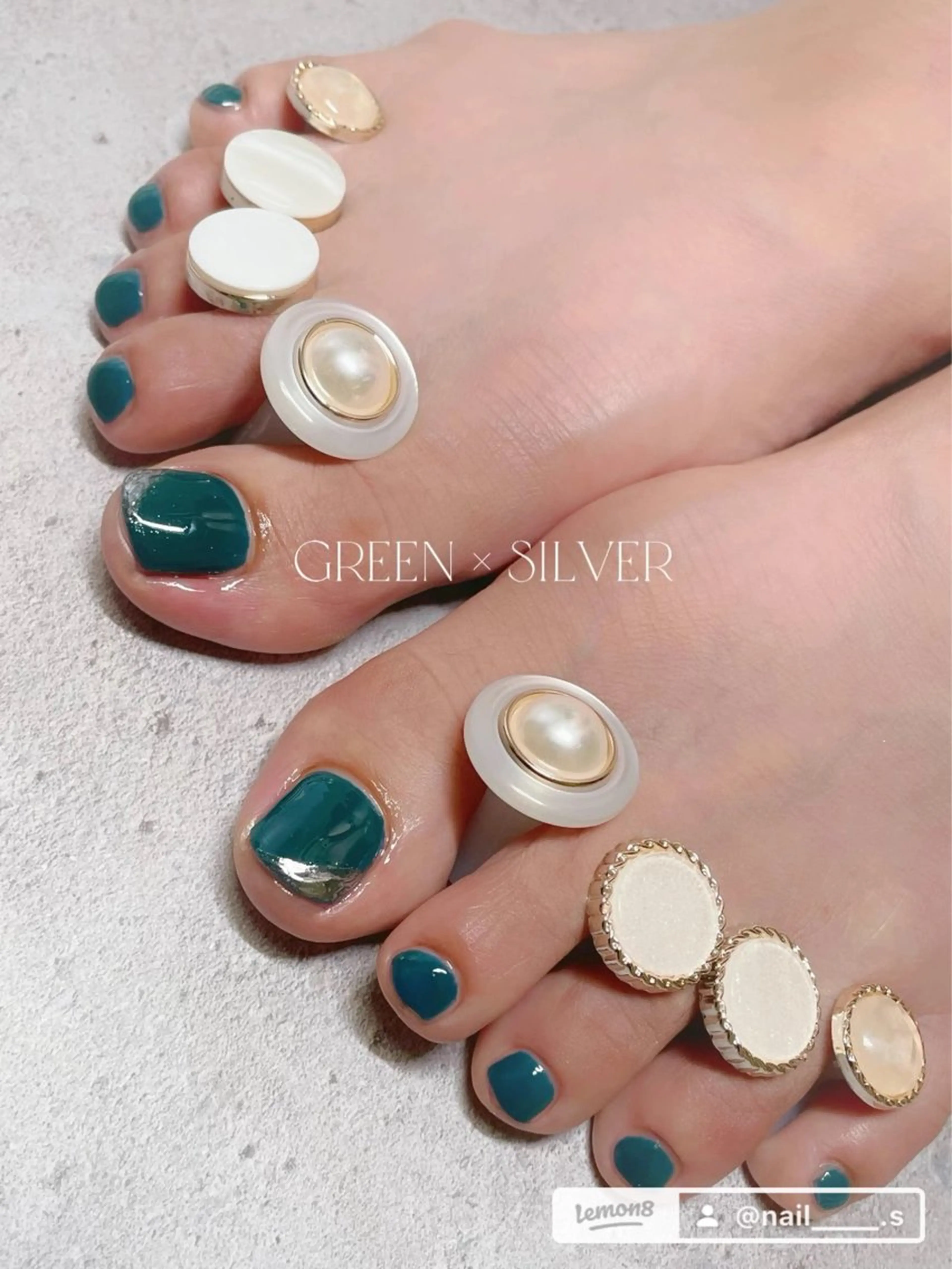 ネイル 関山 志乃のネイルデザイン