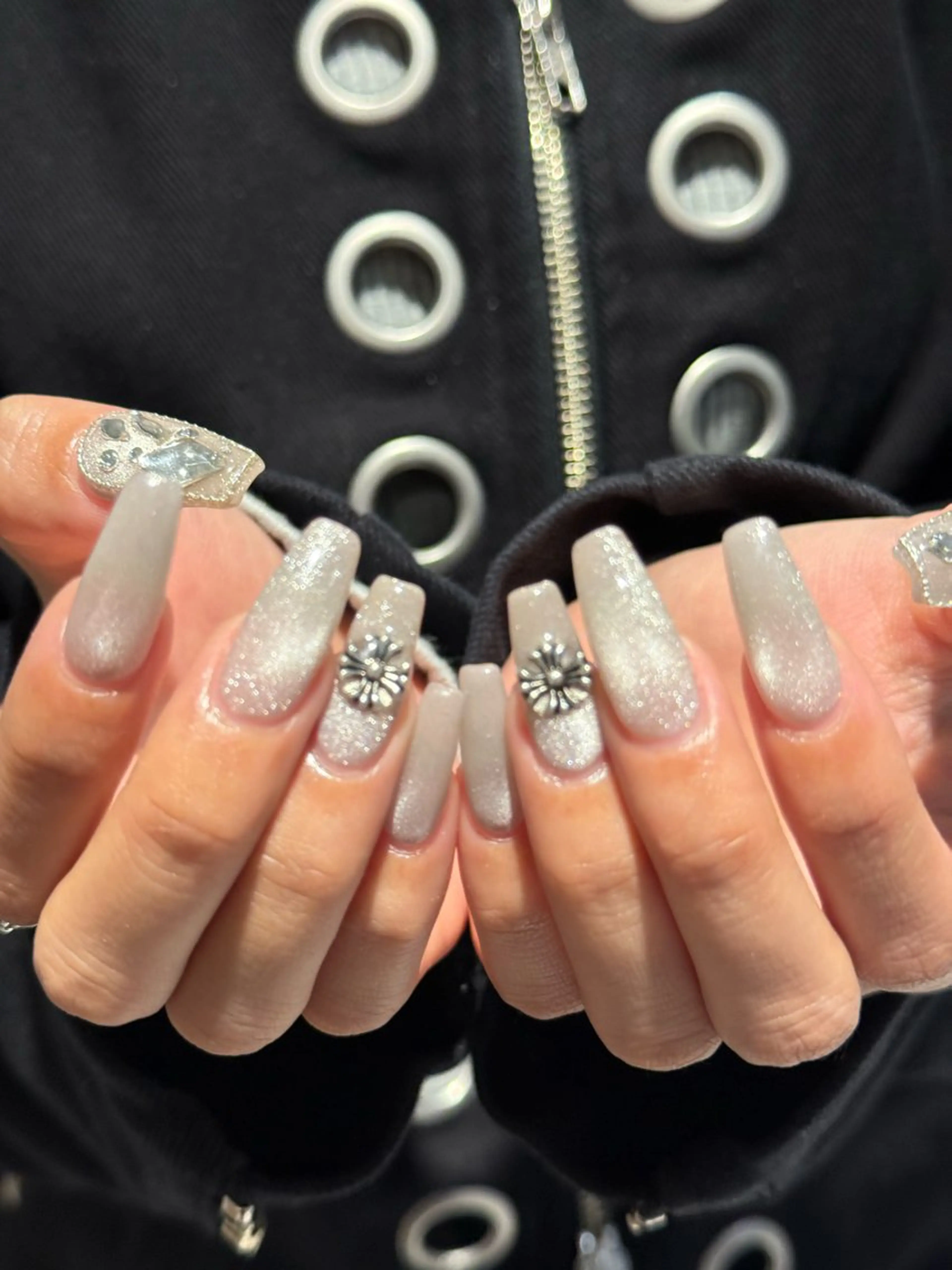 ネイル ハンドネイル airi 🤍のネイルデザイン