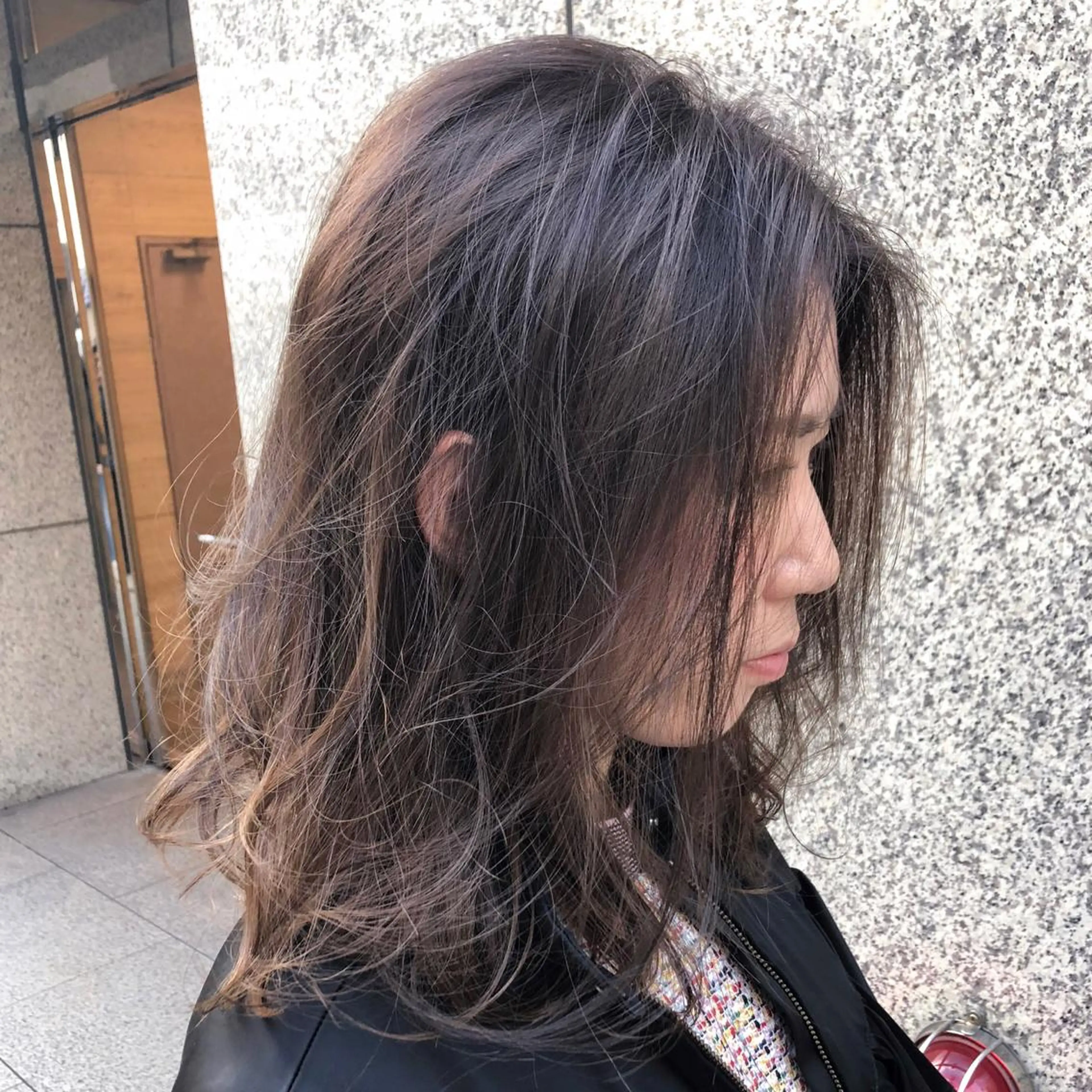 セミロング カラー グレージュ ラベンダーカラー ラベンダーグレージュ ラベンダーグレー nessヤマサキ リュウタのヘアスタイル