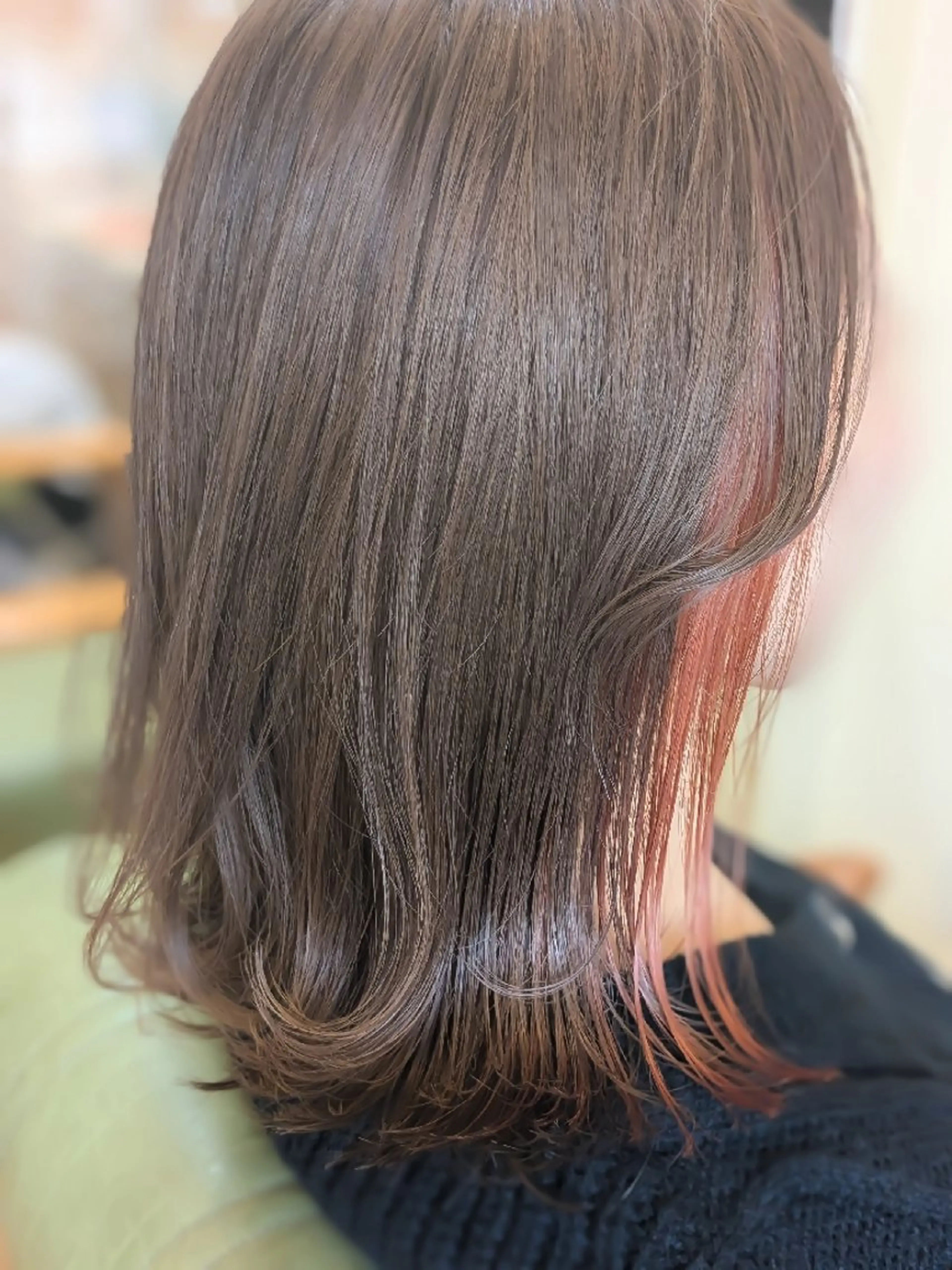 カラー カット 加藤 彩のヘアスタイル
