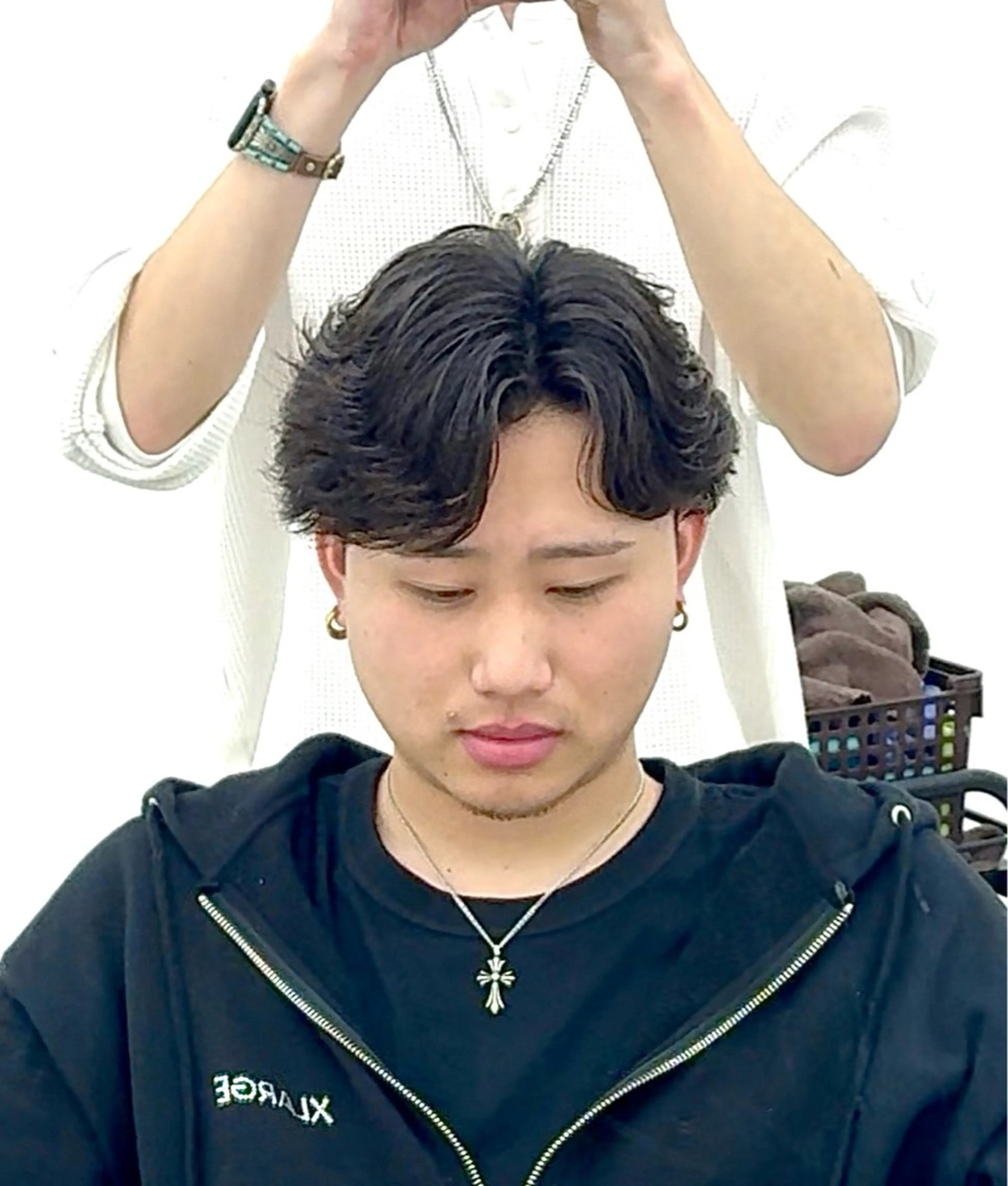 ショート パーマ メンズ フェザーパーマ メンズパーマ プードルパーマ スペインカール 波巻きパーマ カット パーマ トリートメント 渡部 優輝のヘアスタイル