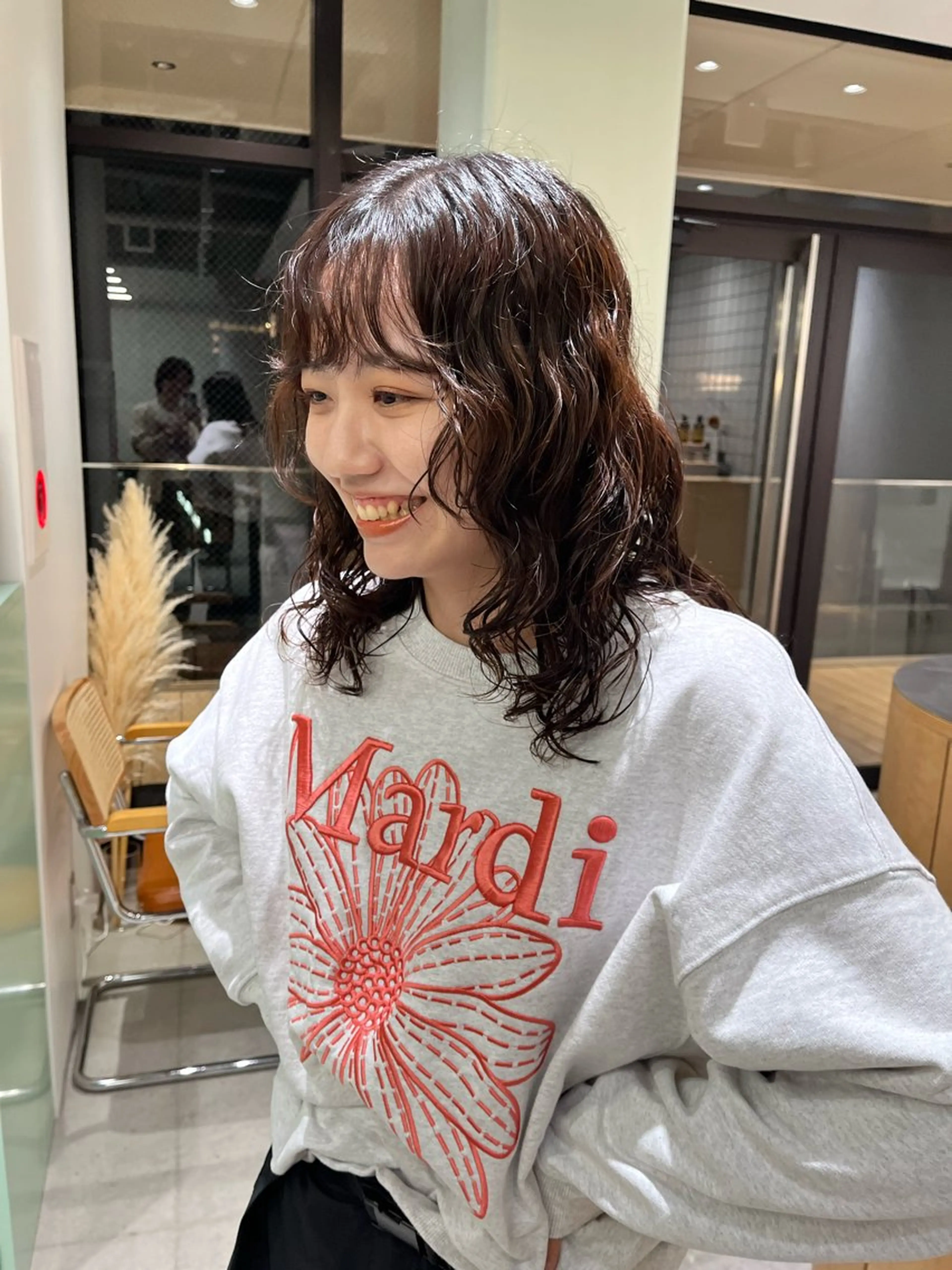 カット+ケアパーマ+トリートメント【ウルフパーマ/ミディアムパーマ/レイヤーパーマ/ロングパーマ/ショートパーマ】の写真