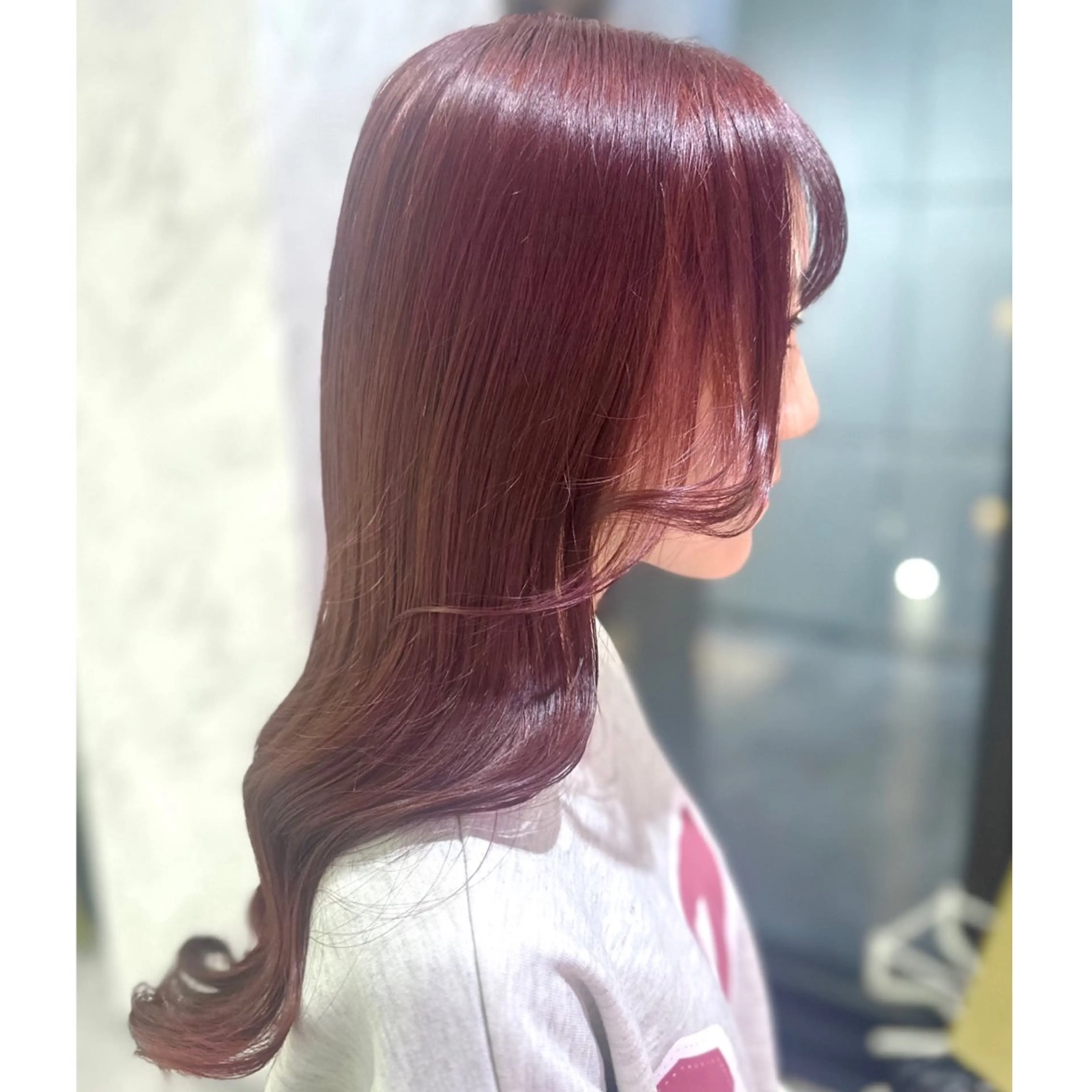 ロング カラー レッドカラー ヘアカラー 🖤kana/艶髪/ 韓国風暗髪カラー🖤のヘアスタイル