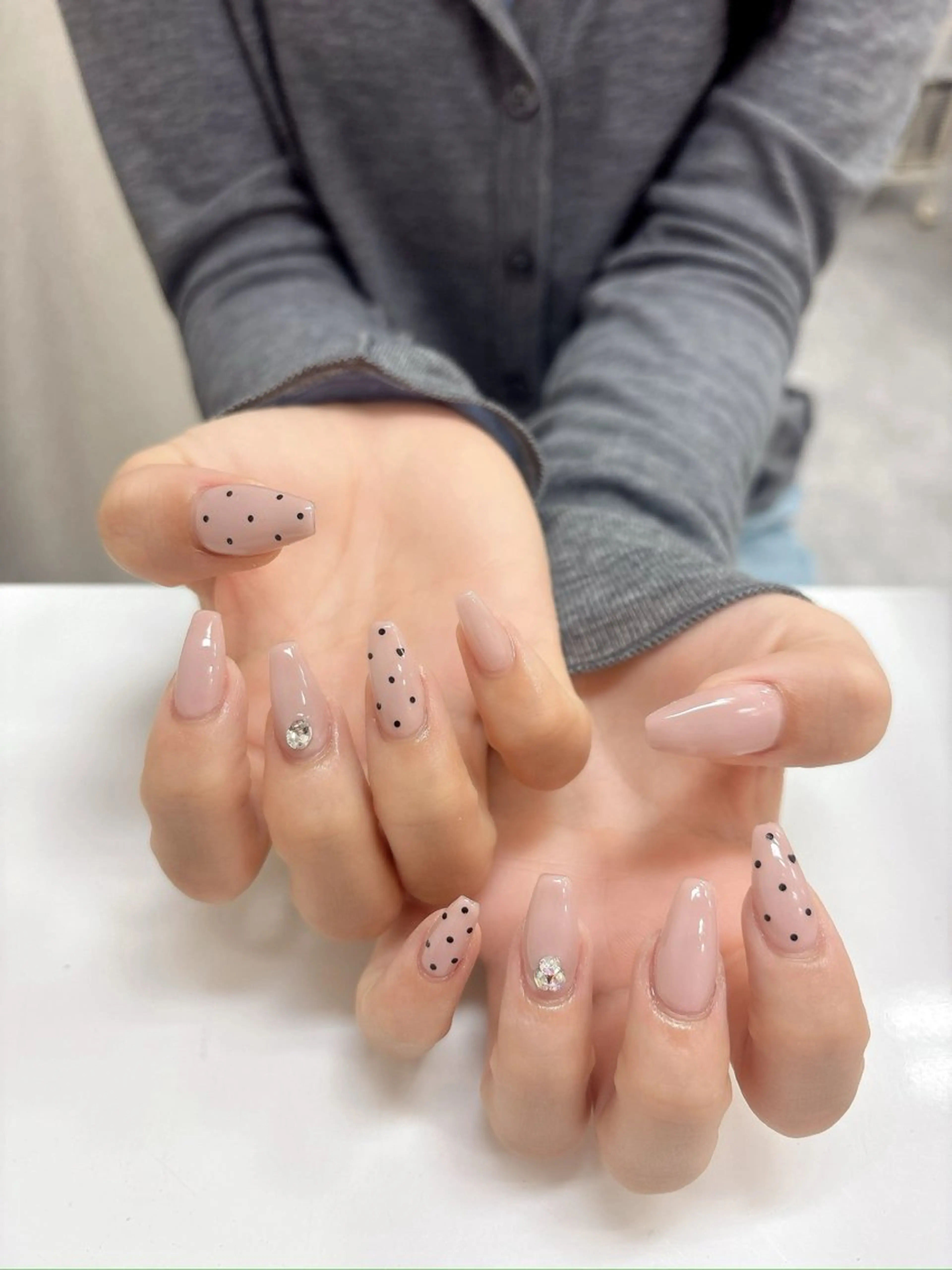 ネイル 透明感ネイル/ 絢音🎀のネイルデザイン