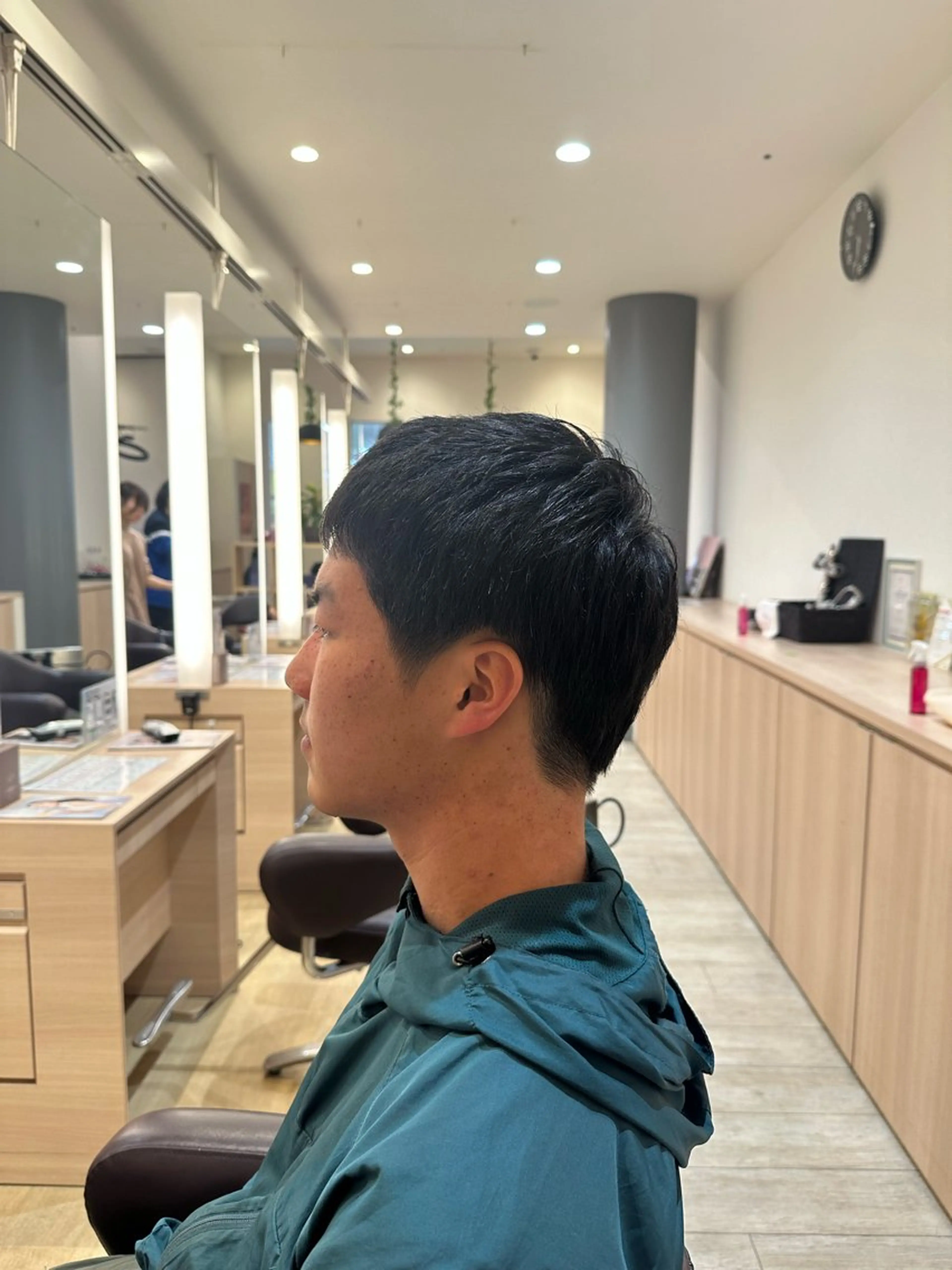 村岡 礼菜のヘアスタイル