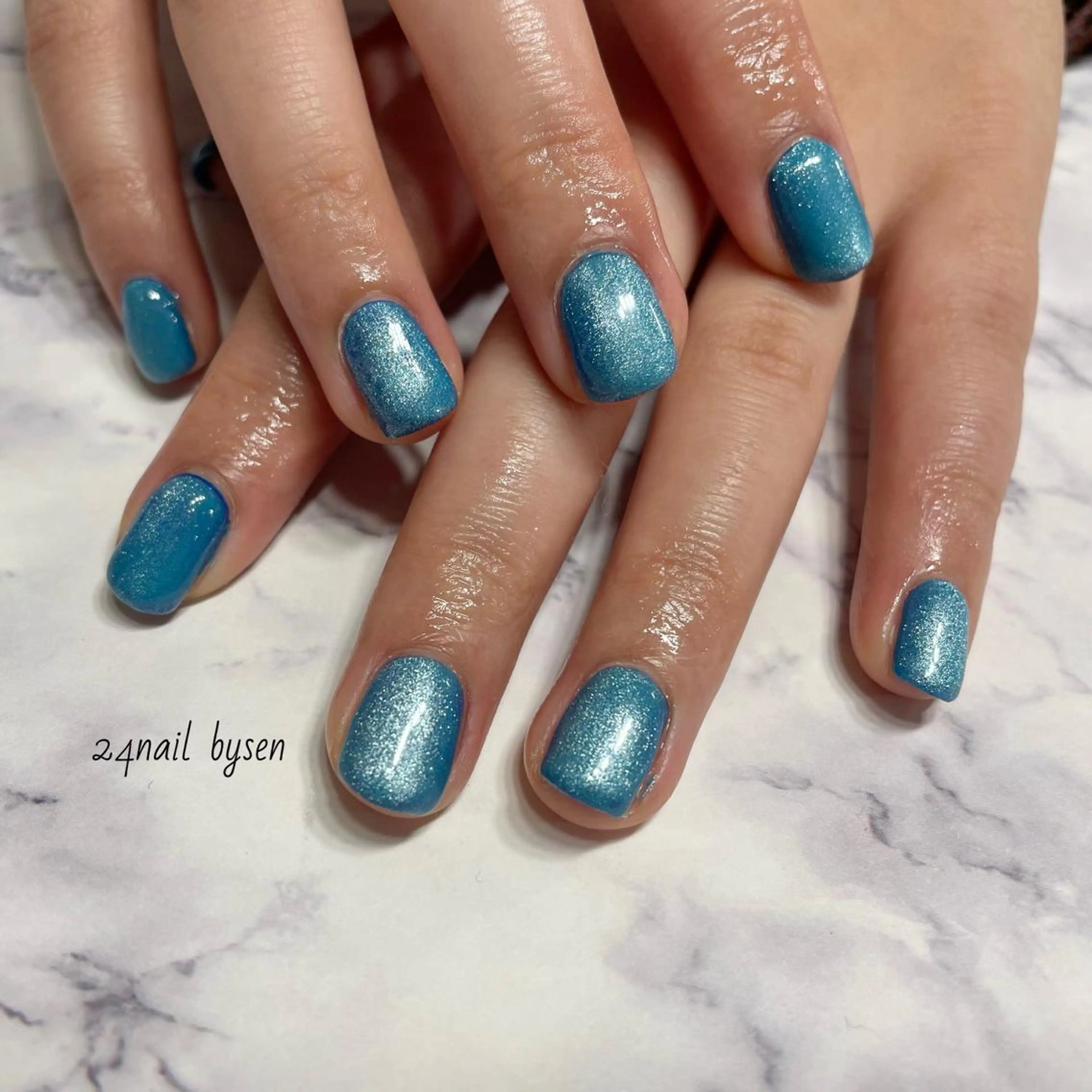 ネイル ブルー マグネットネイル ワンカラーネイル Atelier by 24nail/Ayaのネイルデザイン