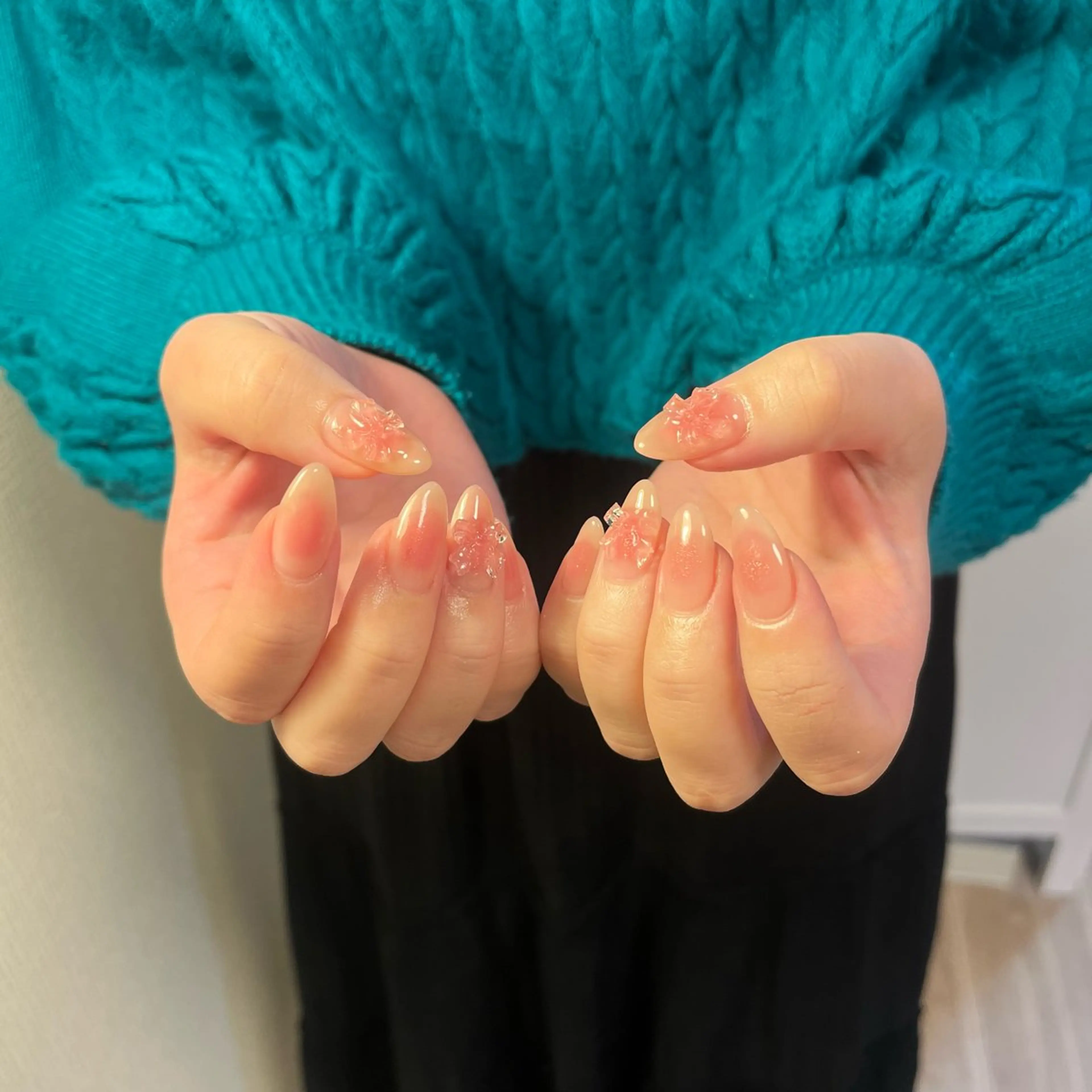 ネイル ハンドネイル フットネイル neroria nailのネイルデザイン