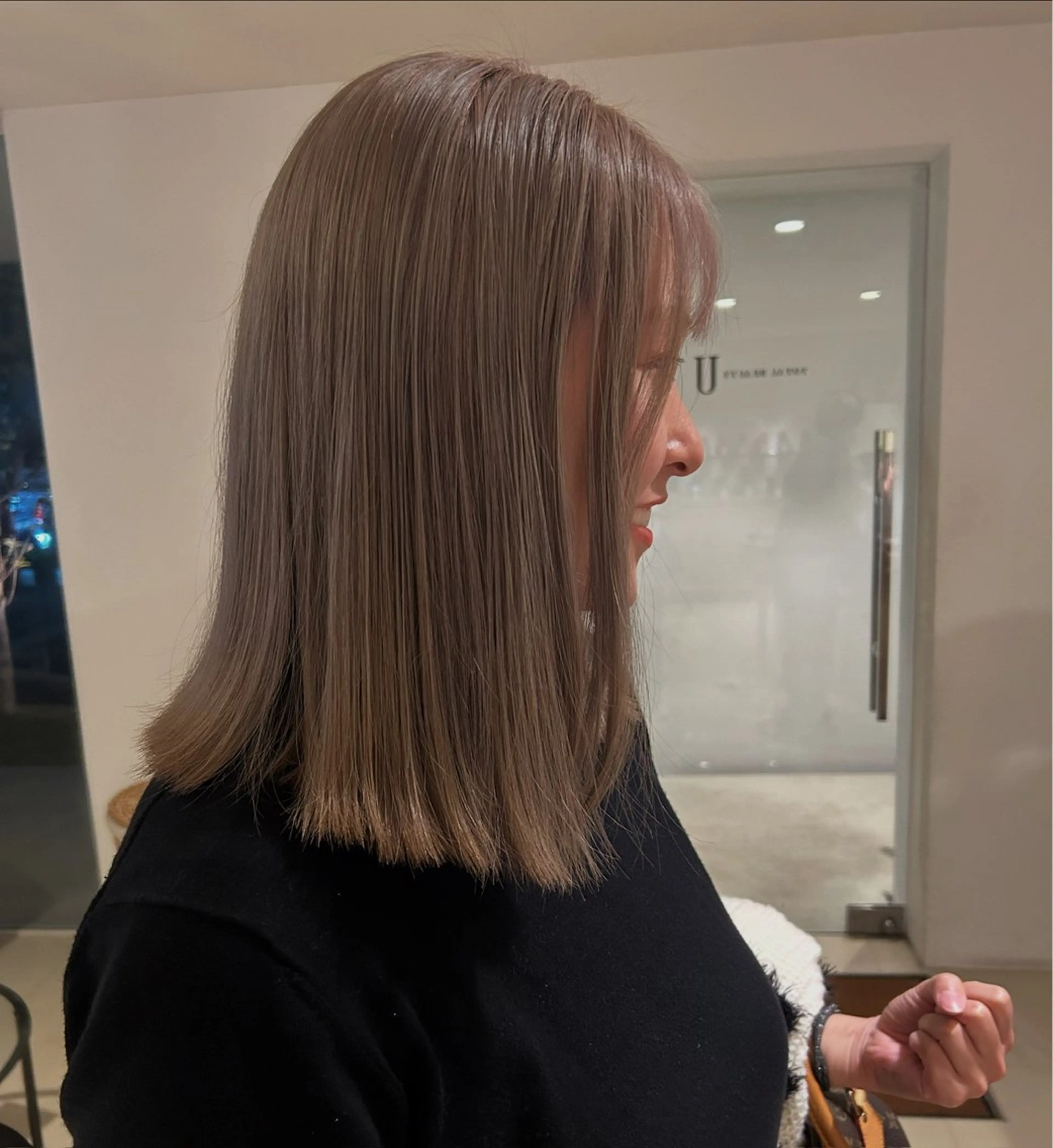 ミディアム カラー 本間 良のヘアスタイル