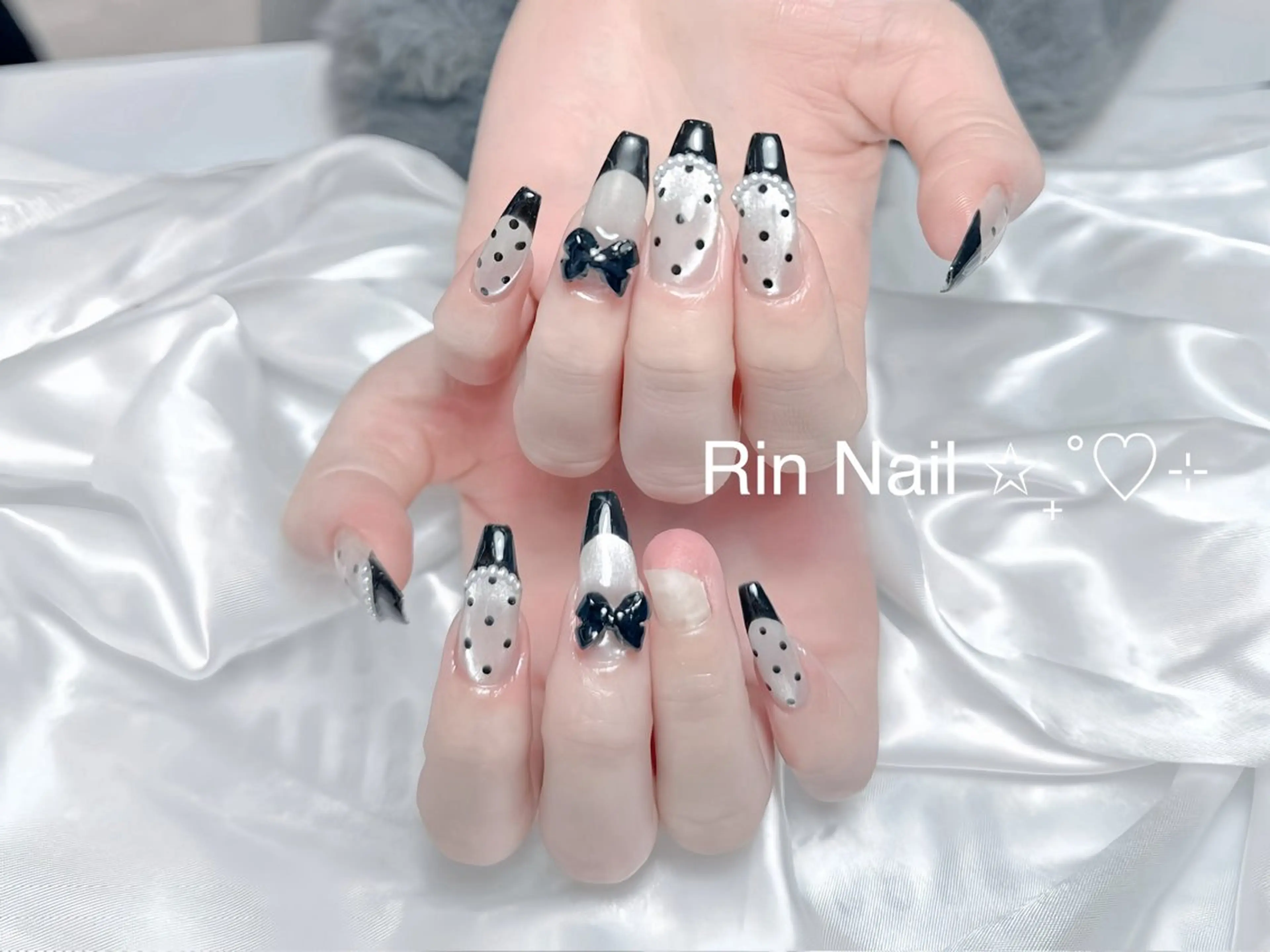ネイル チークネイル フラッシュネイル フラワーネイル フットネイル ジェルネイル ハンドネイル Rin Nail Shinokuboのネイルデザイン