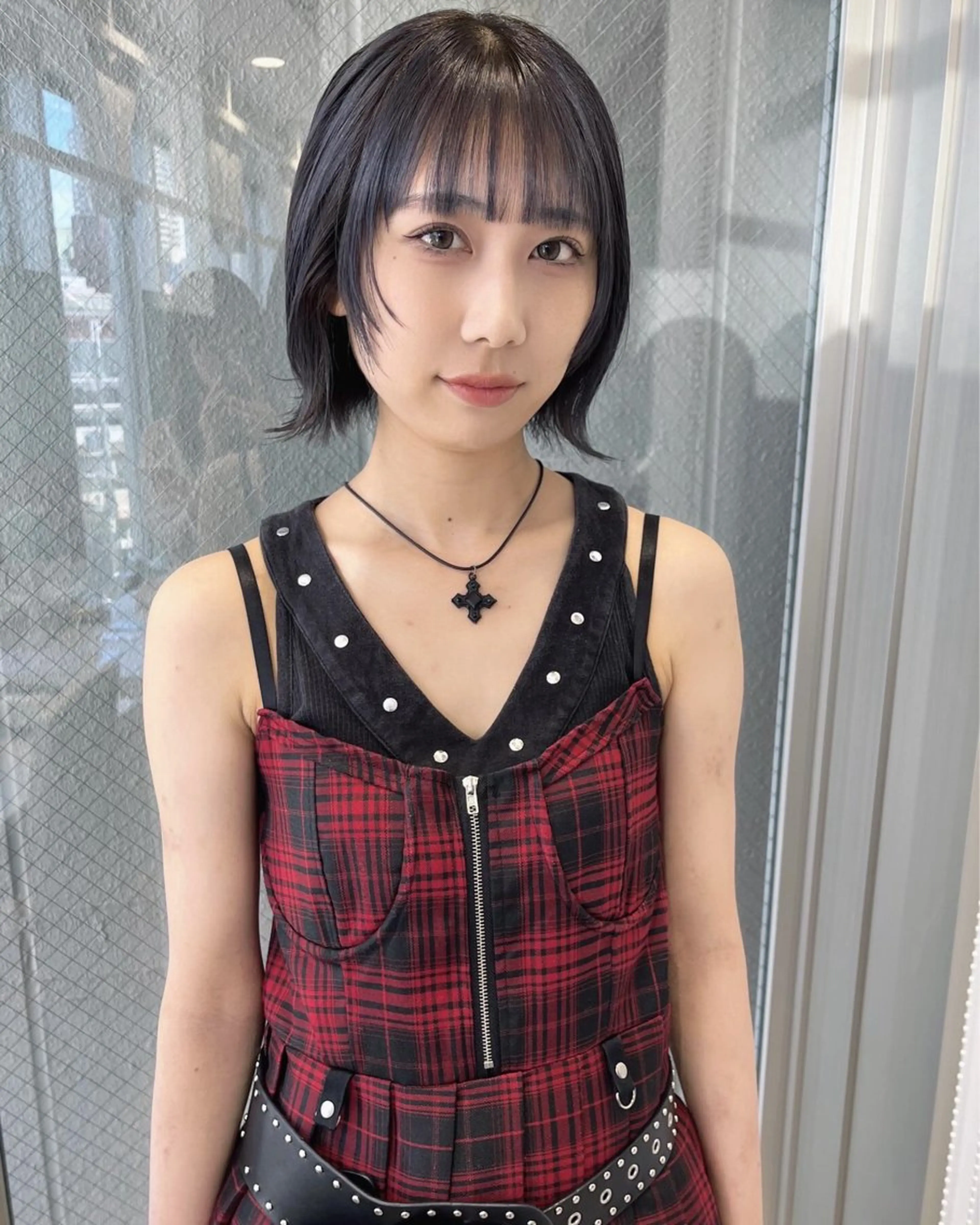 ショート ウルフカット／吉村 桃子のヘアスタイル