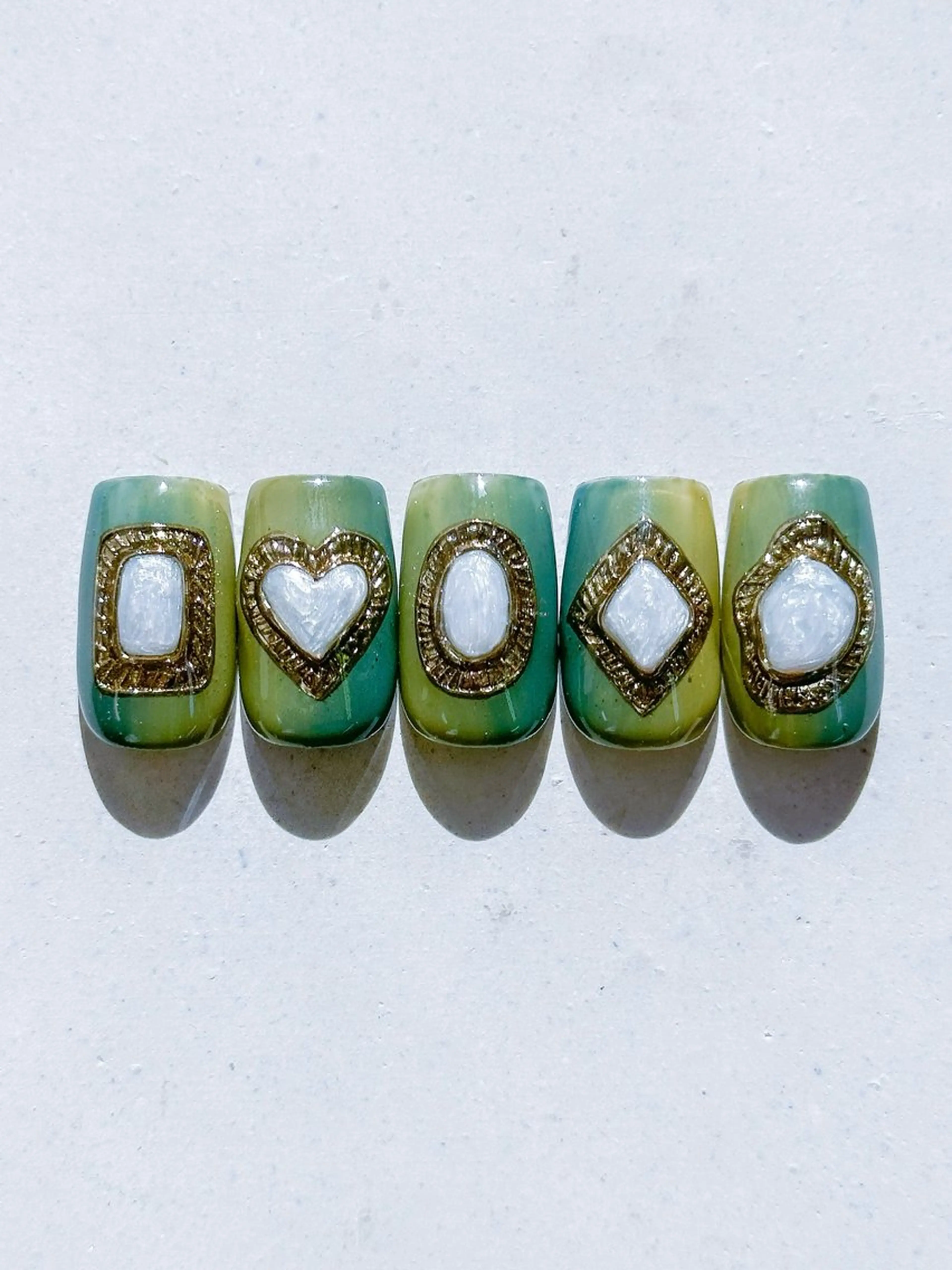 ネイル 🕊 MIZUKIのネイルデザイン