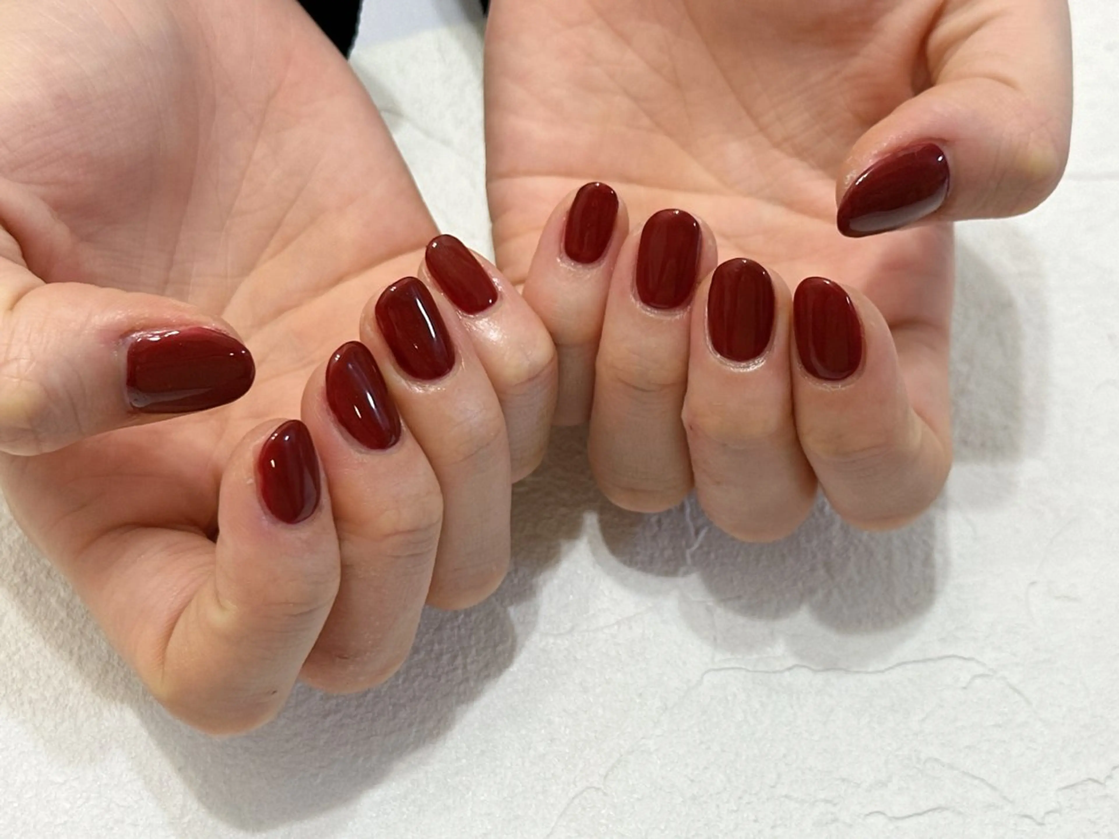 ネイル オーロラネイル ボルドー フットネイル フレンチネイル ジェルネイル mogunail &blowのネイルデザイン