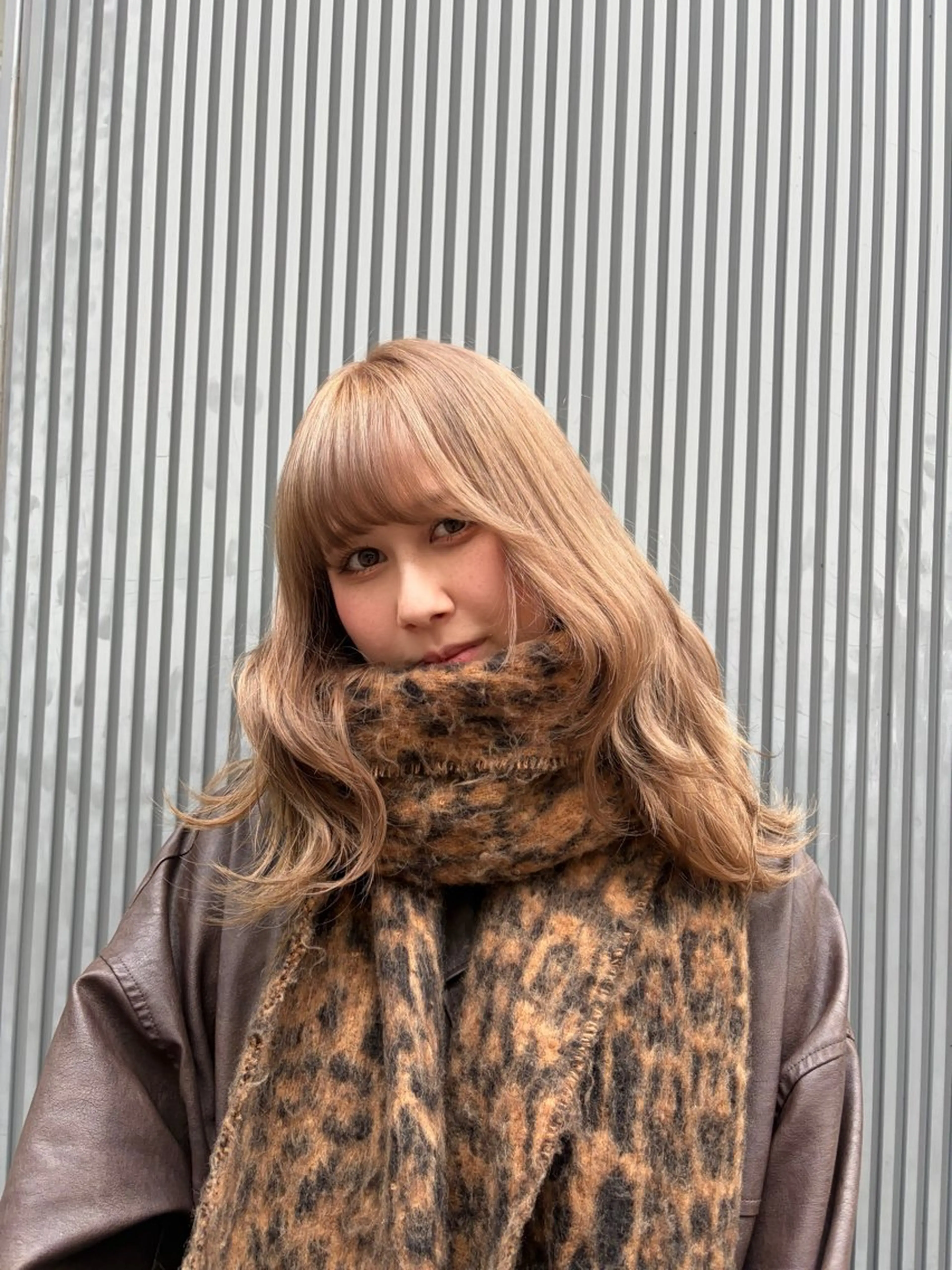 ロング カラー ベージュカラー ブリーチ ヘアカラー Canna kotoriのヘアスタイル