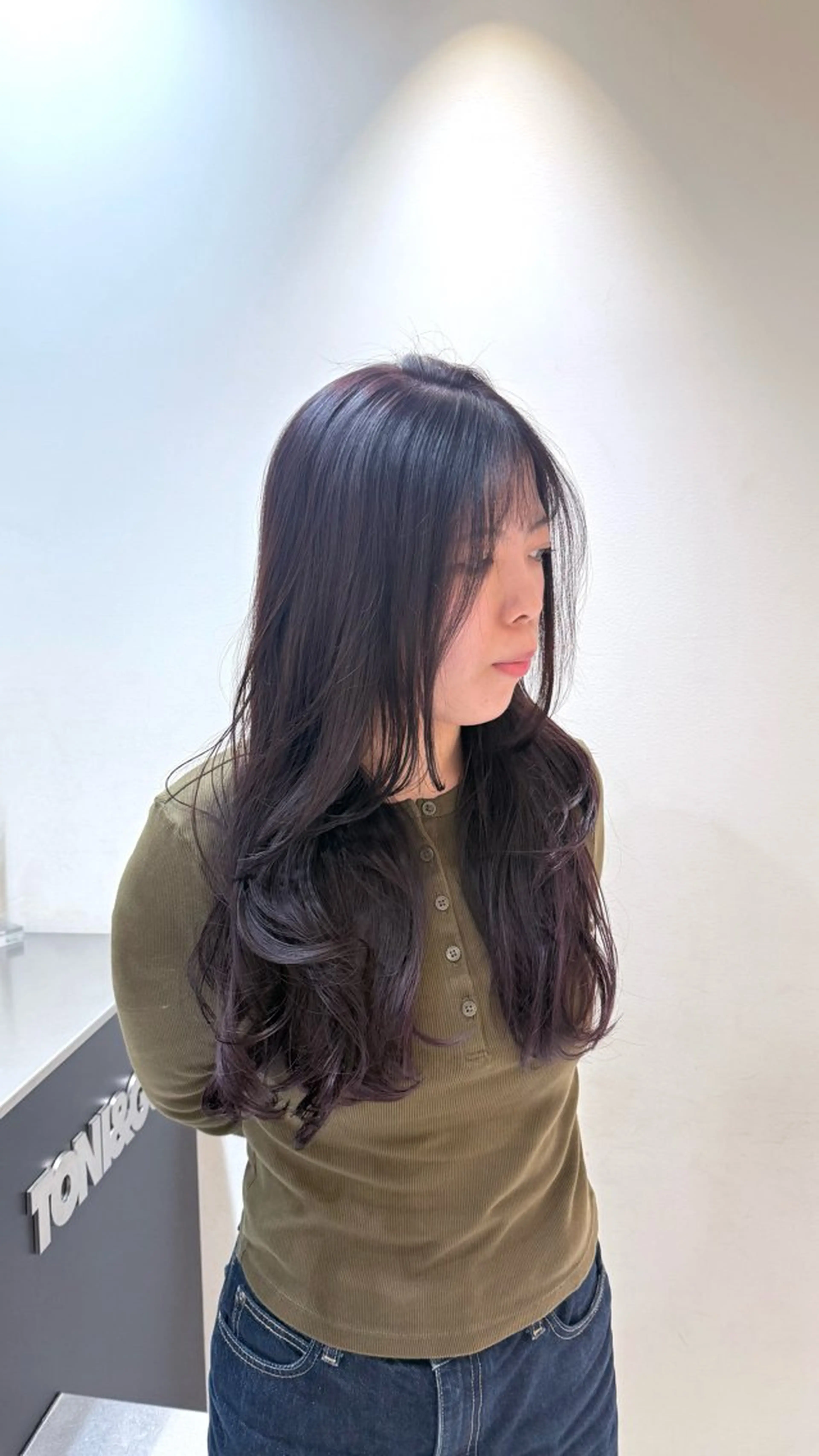 ロング カラー akari / ミディアムパーマのヘアスタイル