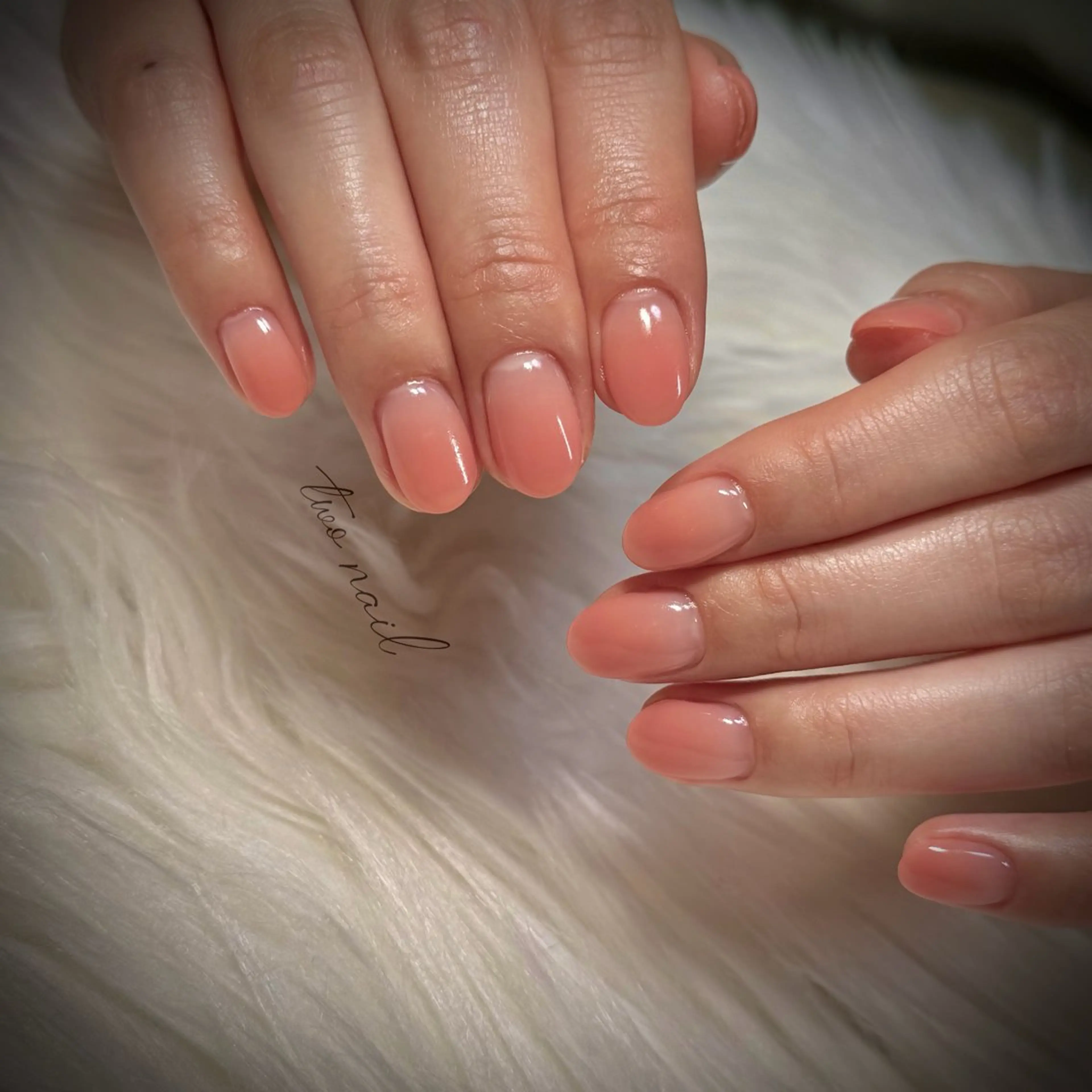 ネイル ネイルチップ ホワイト ハンドネイル two nailのネイルデザイン