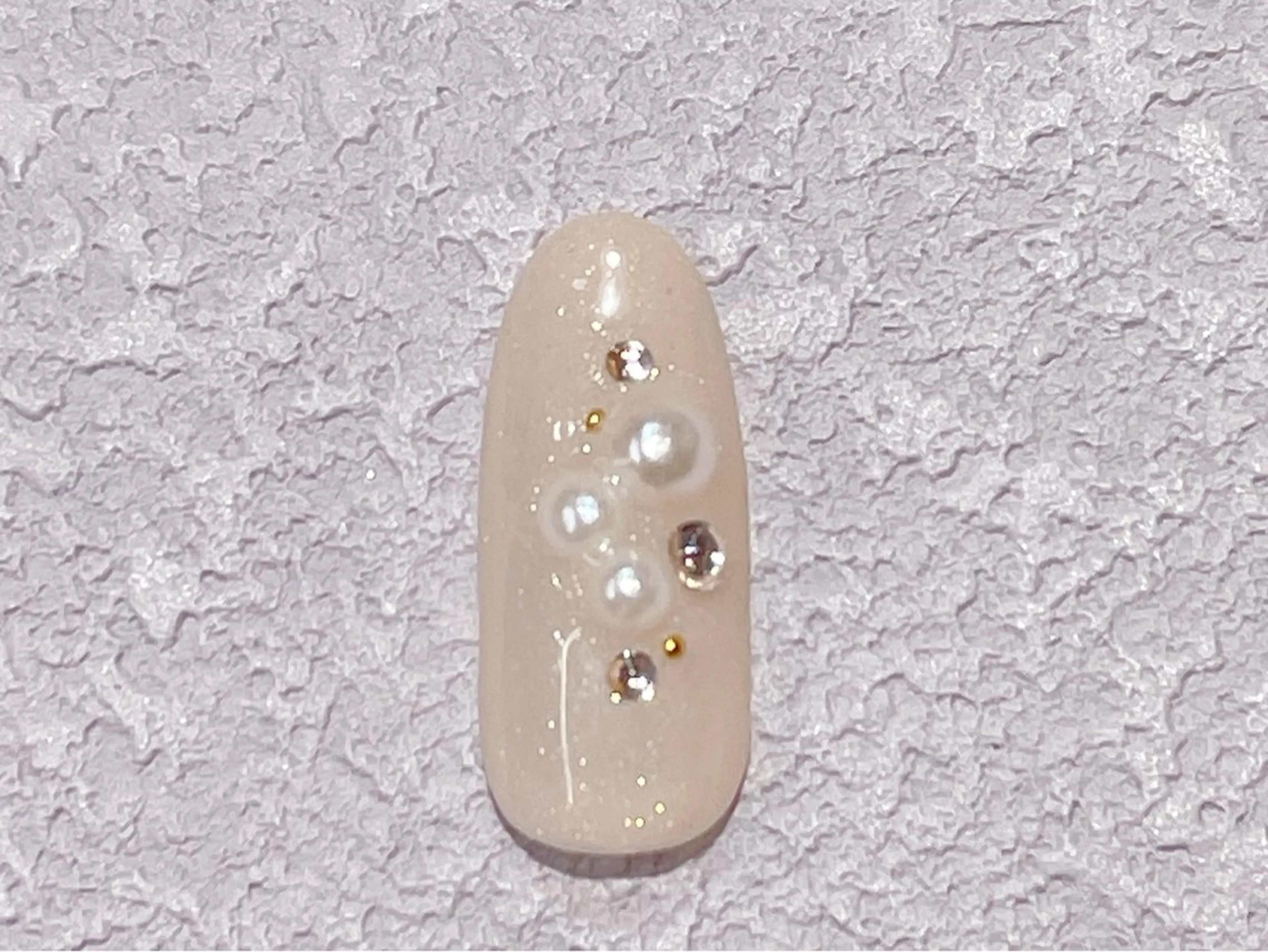 ネイル オーロラネイル べっ甲ネイル ジェルネイル ニュアンスネイル オフィスネイル ネイルサロン パールのネイルデザイン