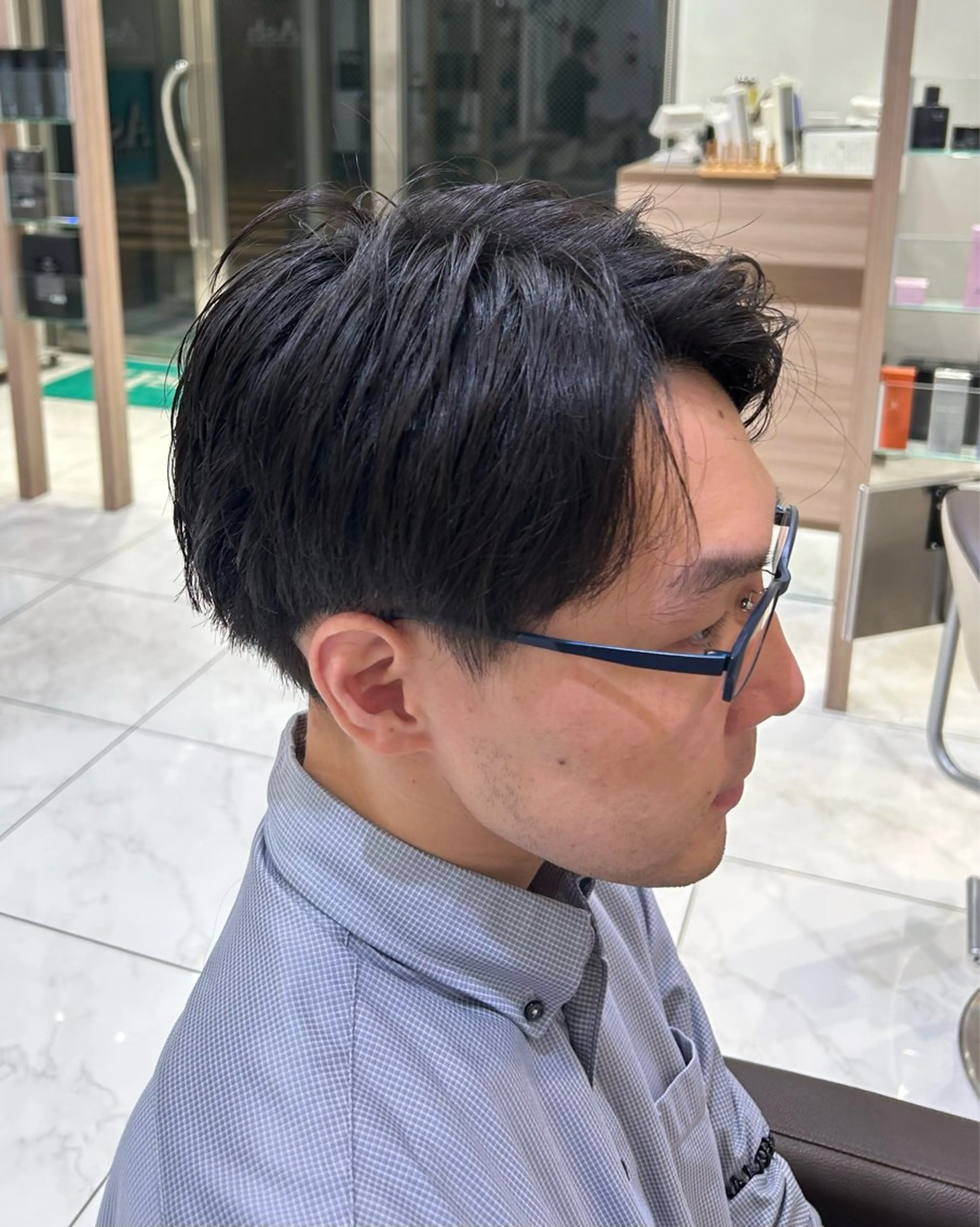 ショート メンズ ハイトーン/レイヤー 藤田健太郎のヘアスタイル