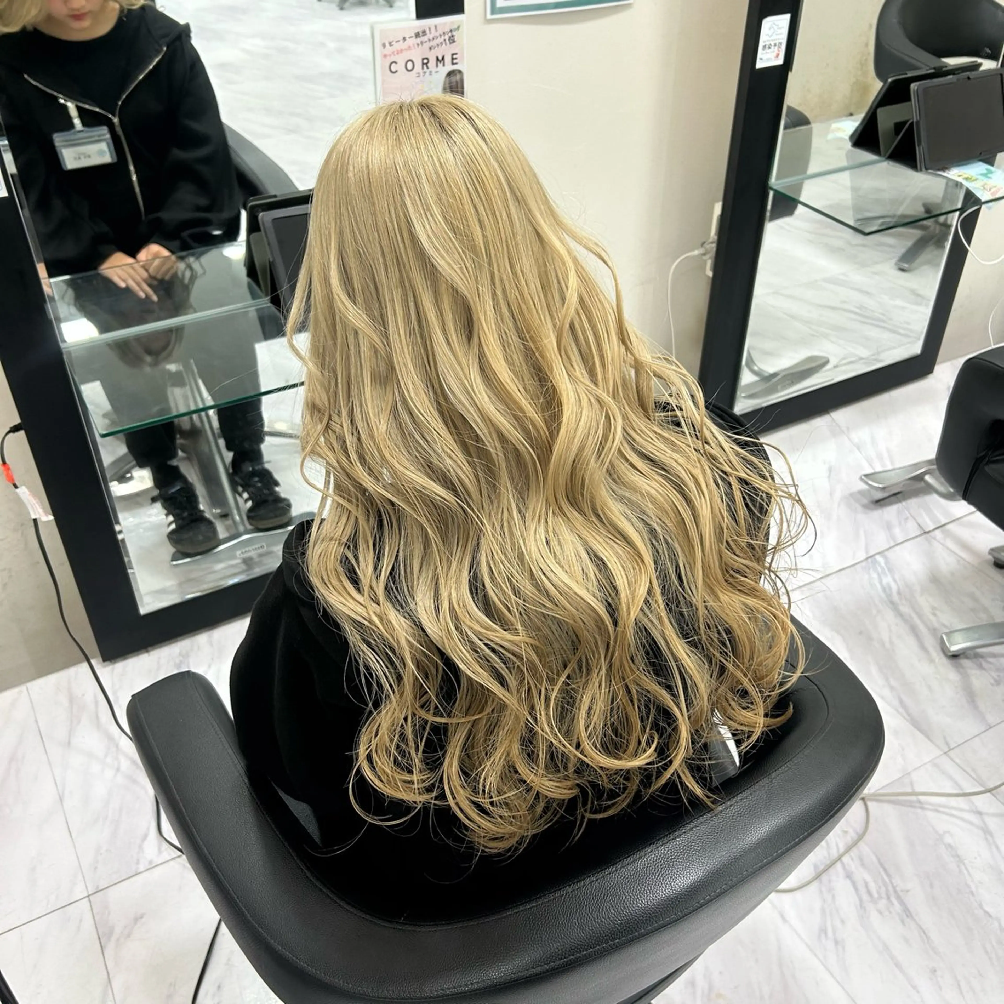 【平日限定】💞全体ケアブリーチ➕カラー➕カクテルトリートメント💞の写真