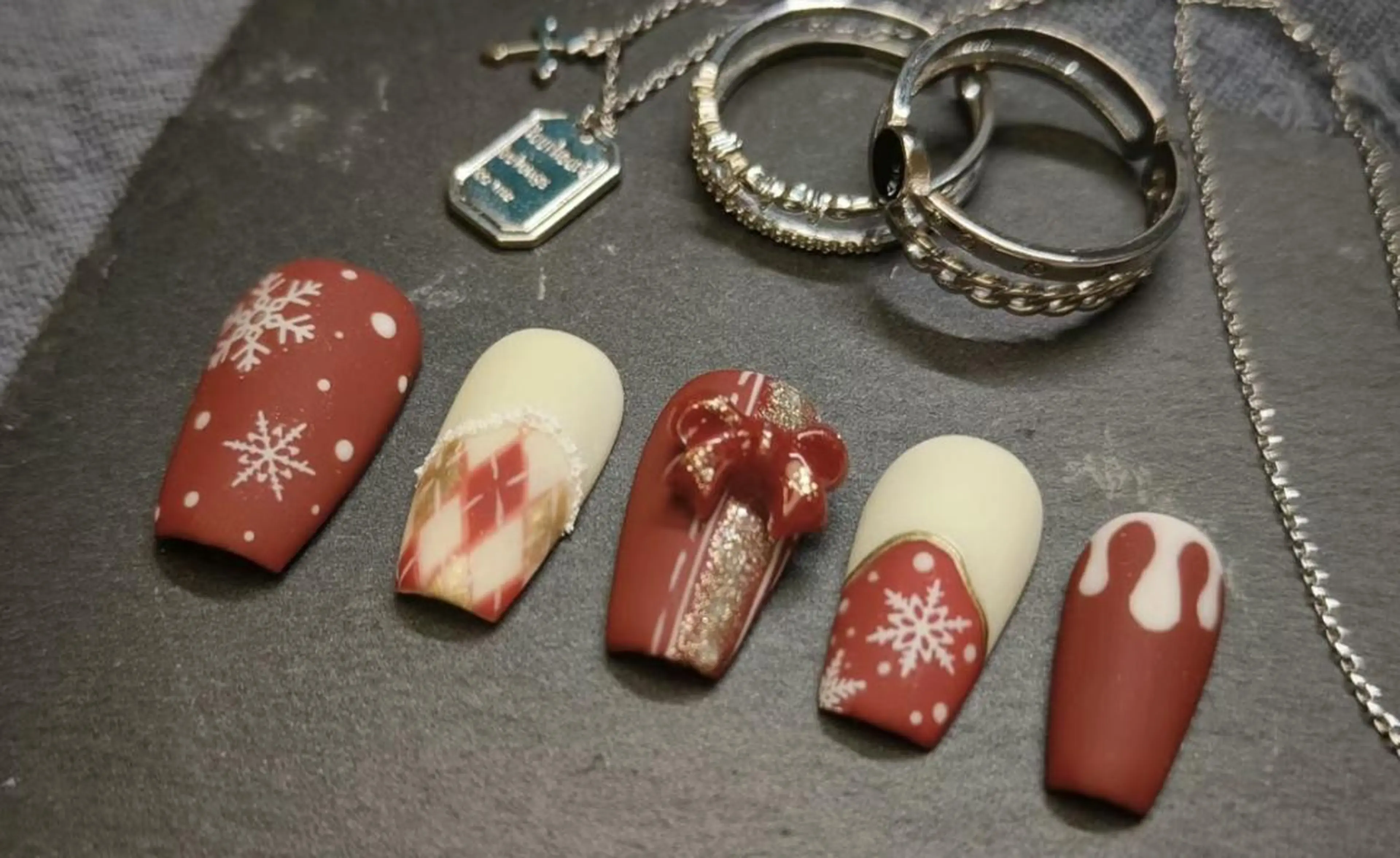 ネイル VIVIAN エイのネイルデザイン