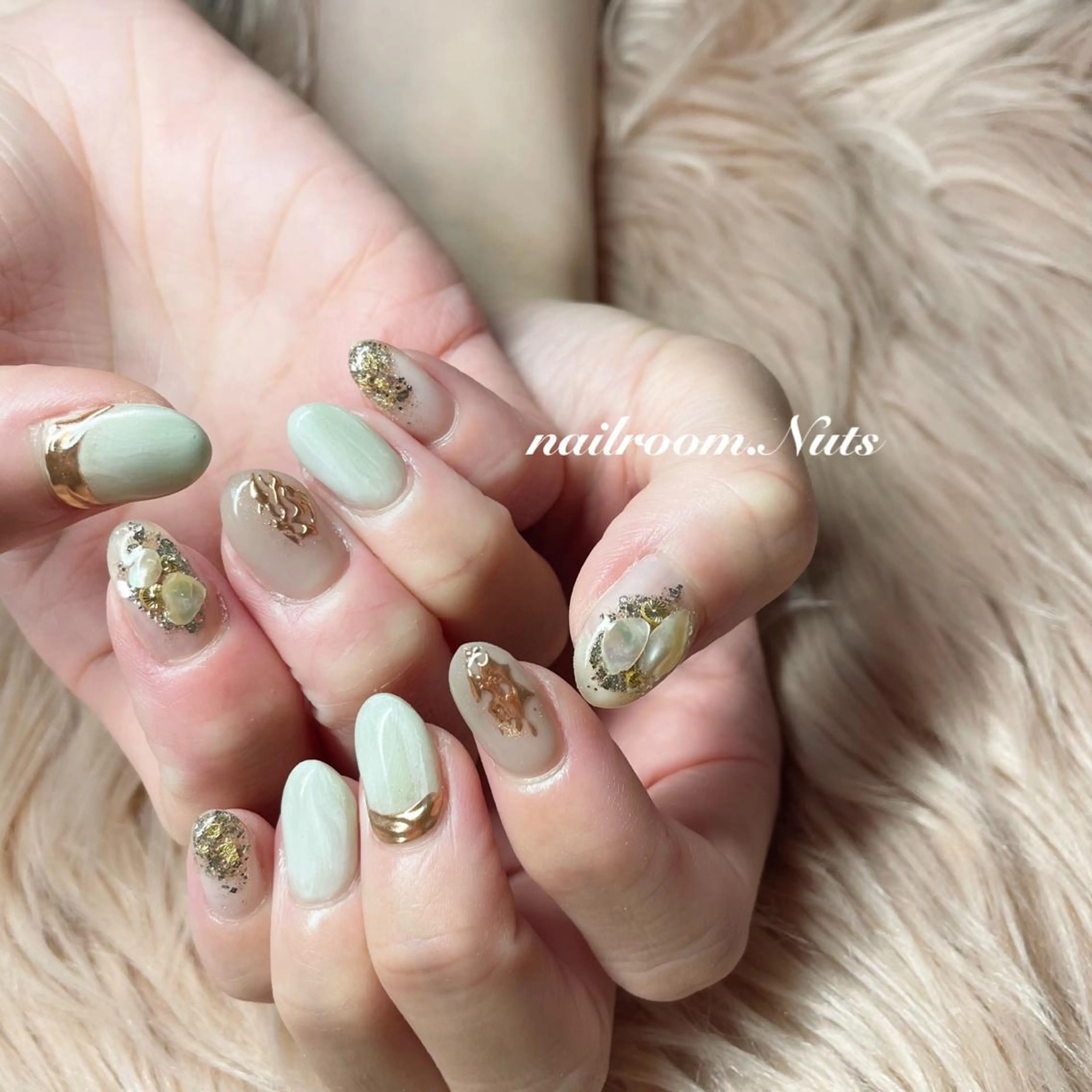 ネイル ハンドネイル nailsalon Nutsのネイルデザイン