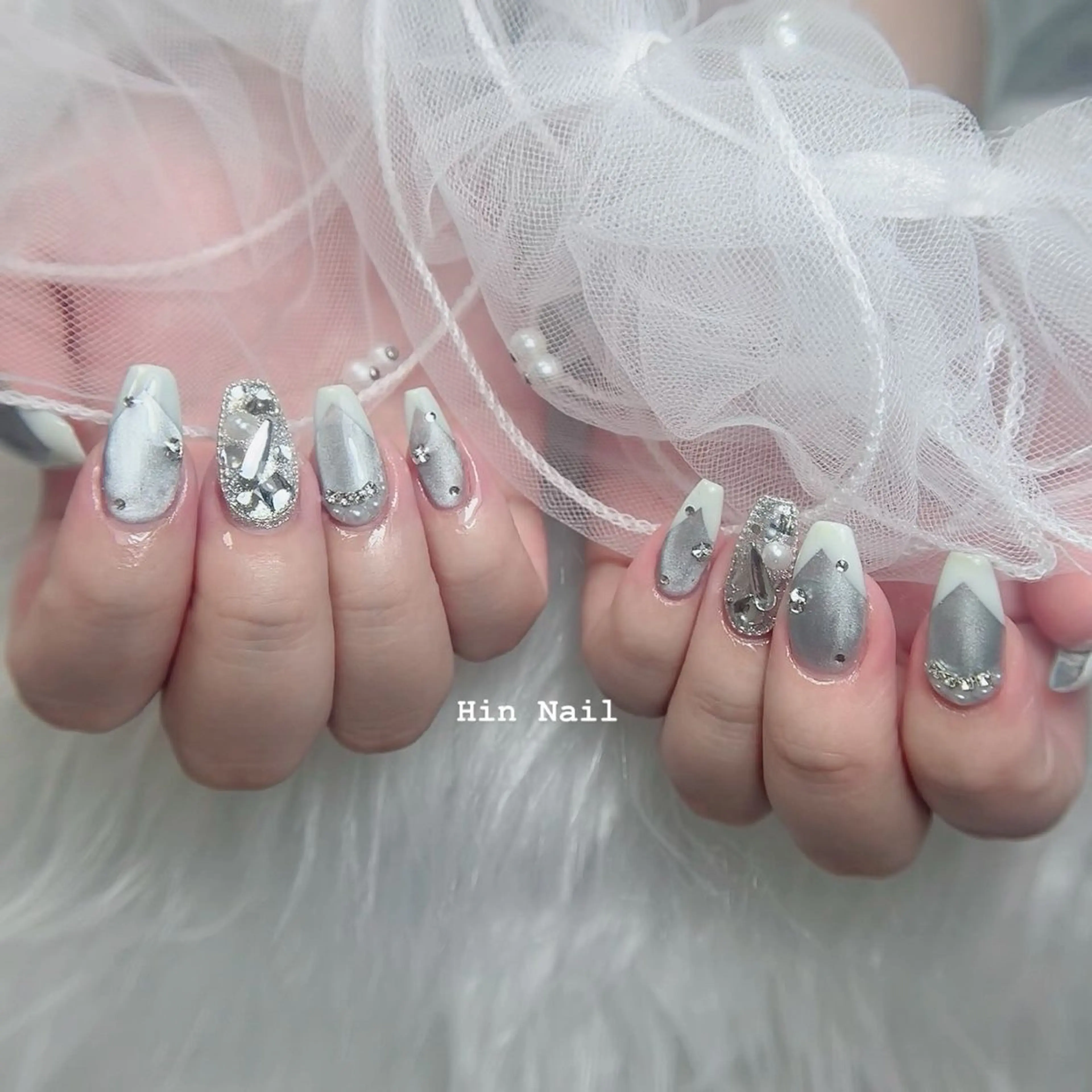 ネイル ハンドネイル Hin Nailsのネイルデザイン