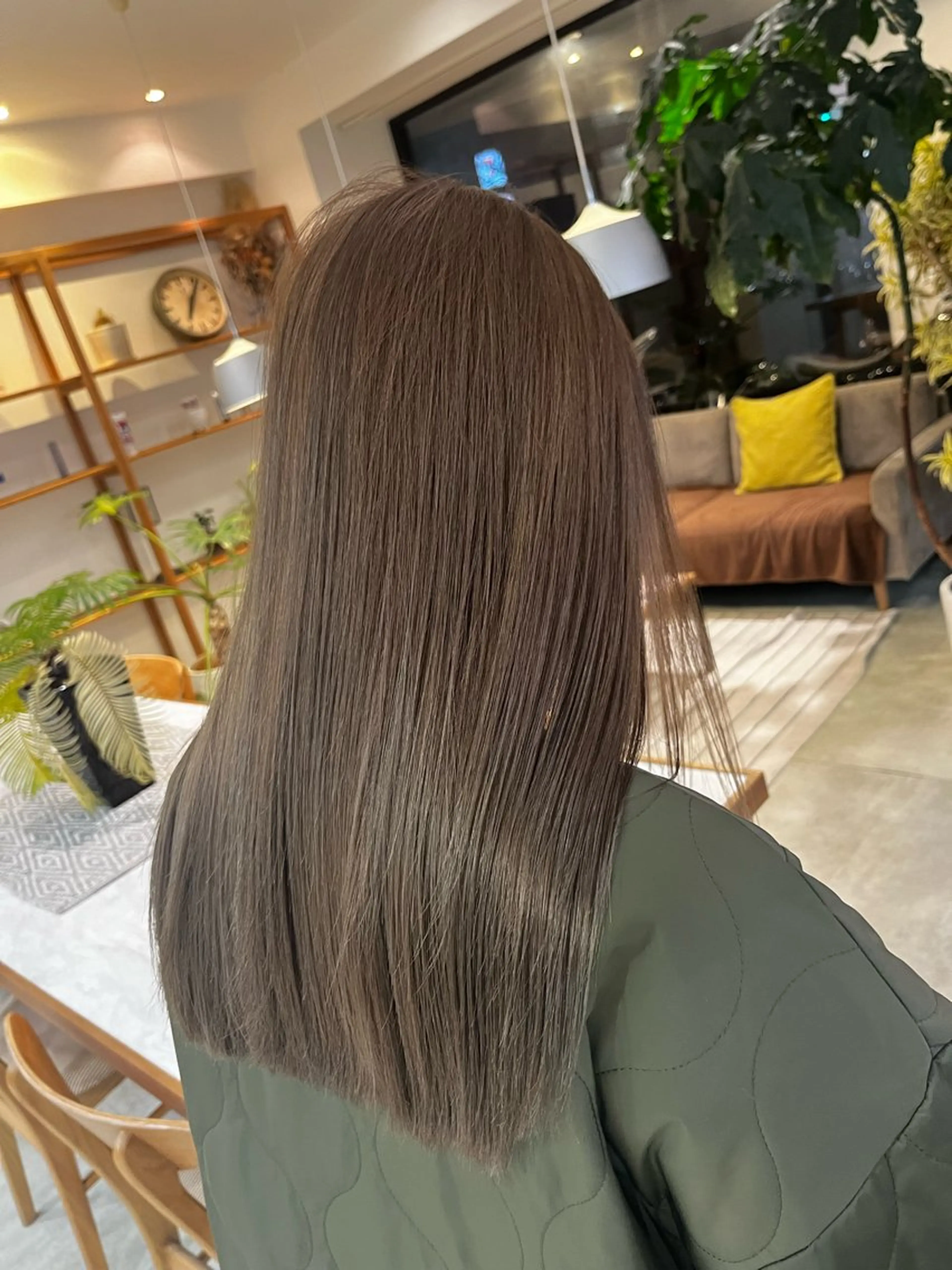 ロング カット ヘアカラー 縮毛矯正 トリートメント hoNua. 栄/透明感カラーのヘアスタイル