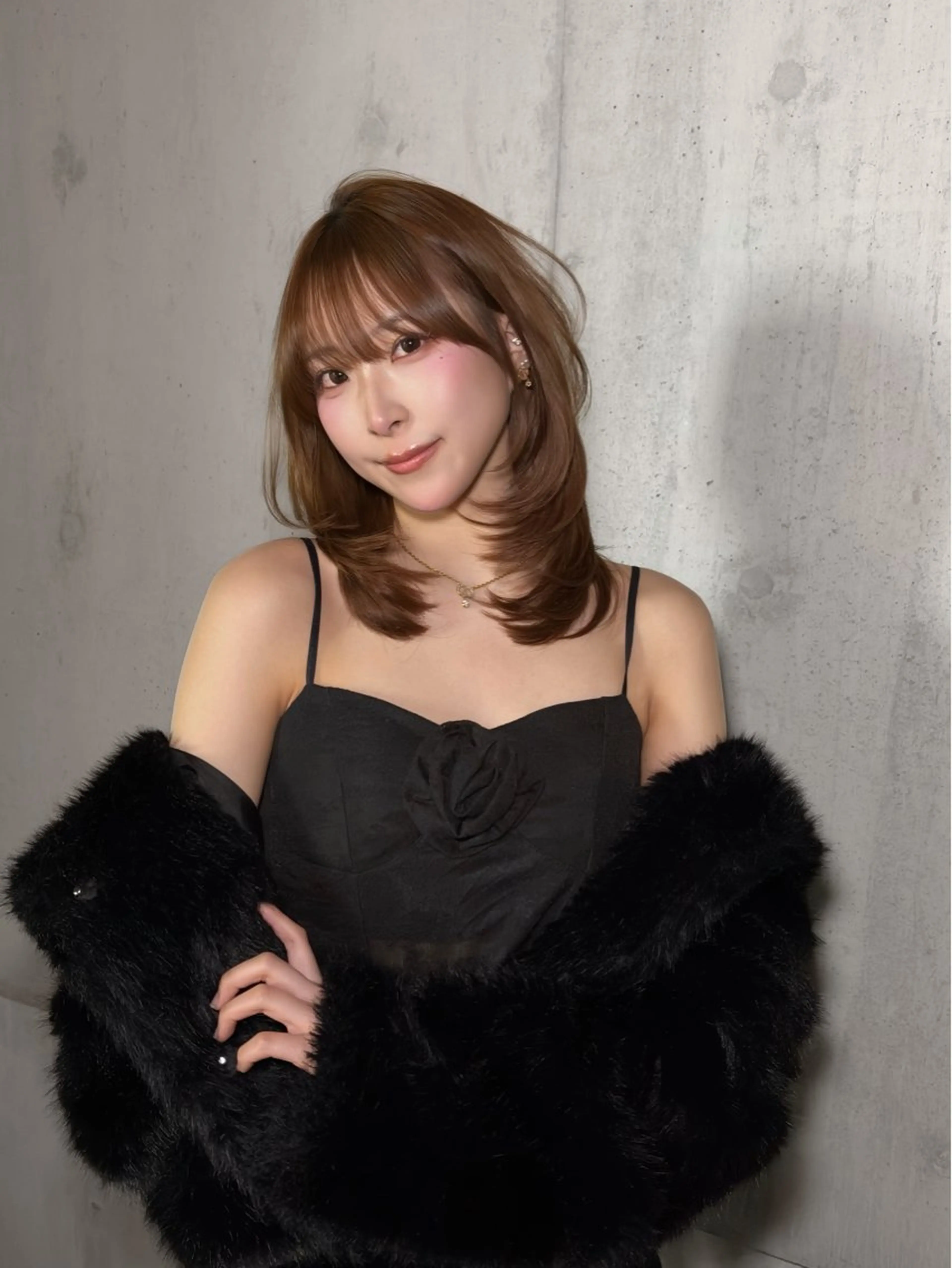 ミディアム ハッシュカット ハイレイヤー レイヤーカット 吉村 駿佑のヘアスタイル