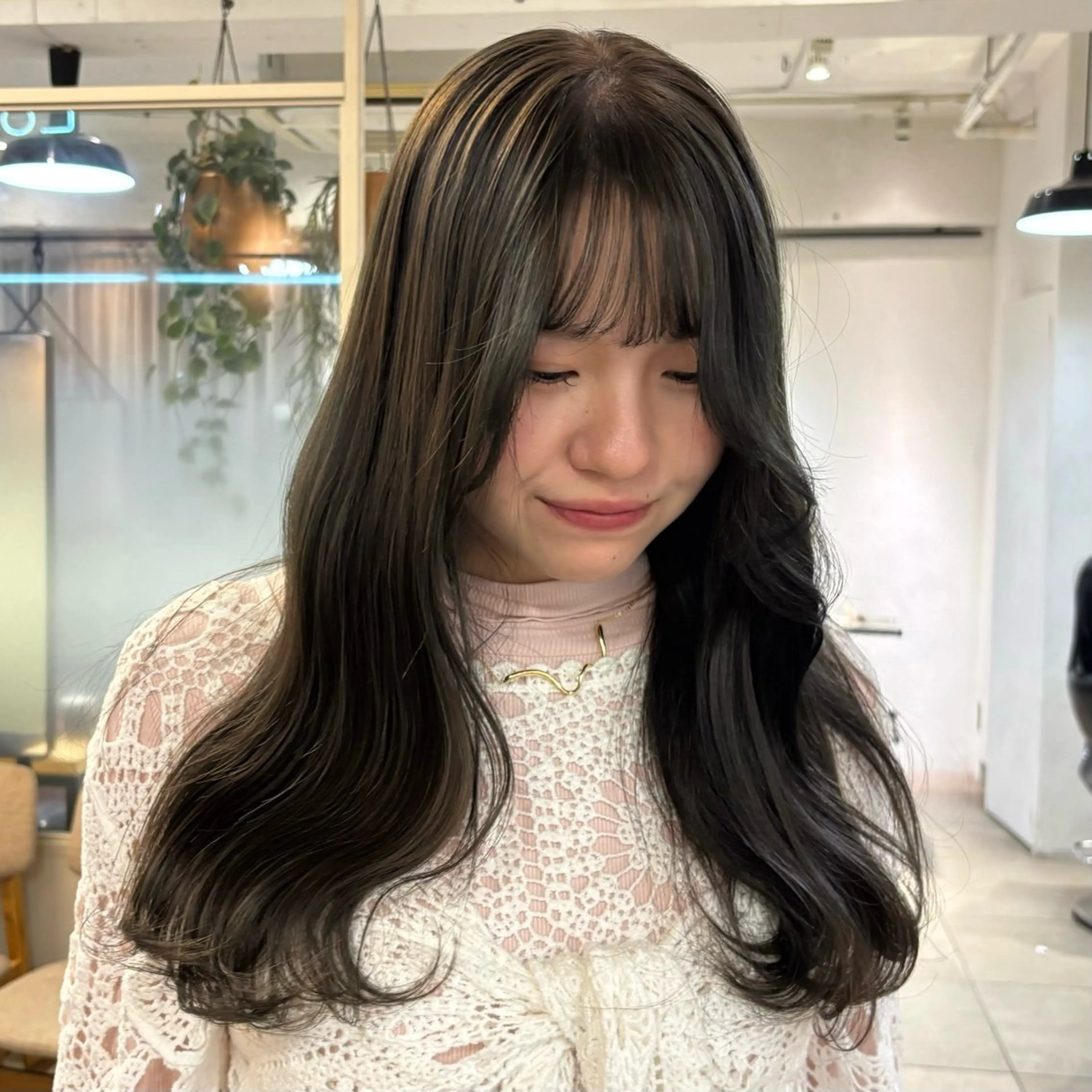 ロング ヘアカラー トリートメント 盛れる透明感カラー・ momokaのヘアスタイル
