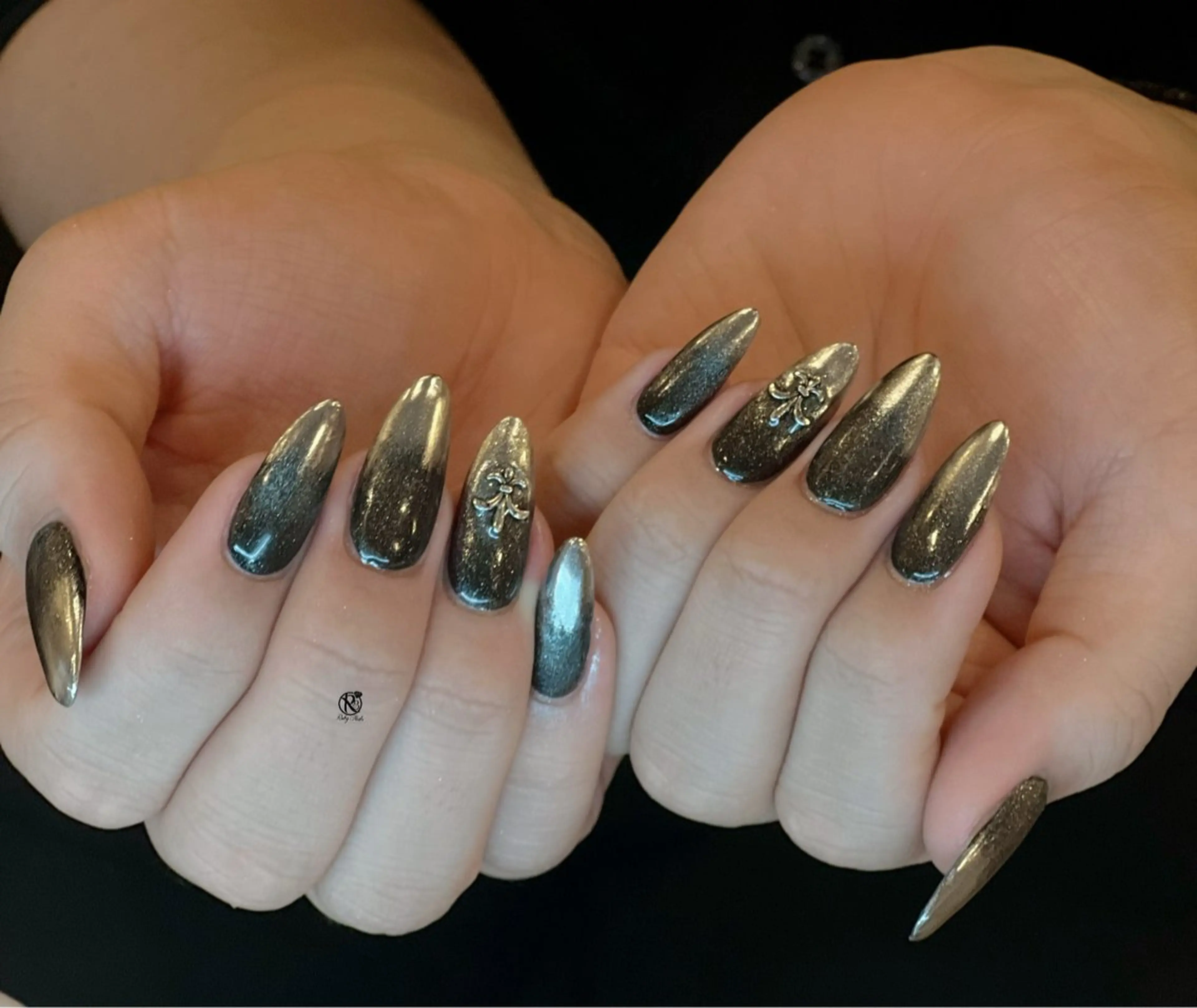 ネイル ボルドー ブラウン チークネイル ドット フットネイル ハンドネイル チェリネイルサロン 霞ヶ関のネイルデザイン