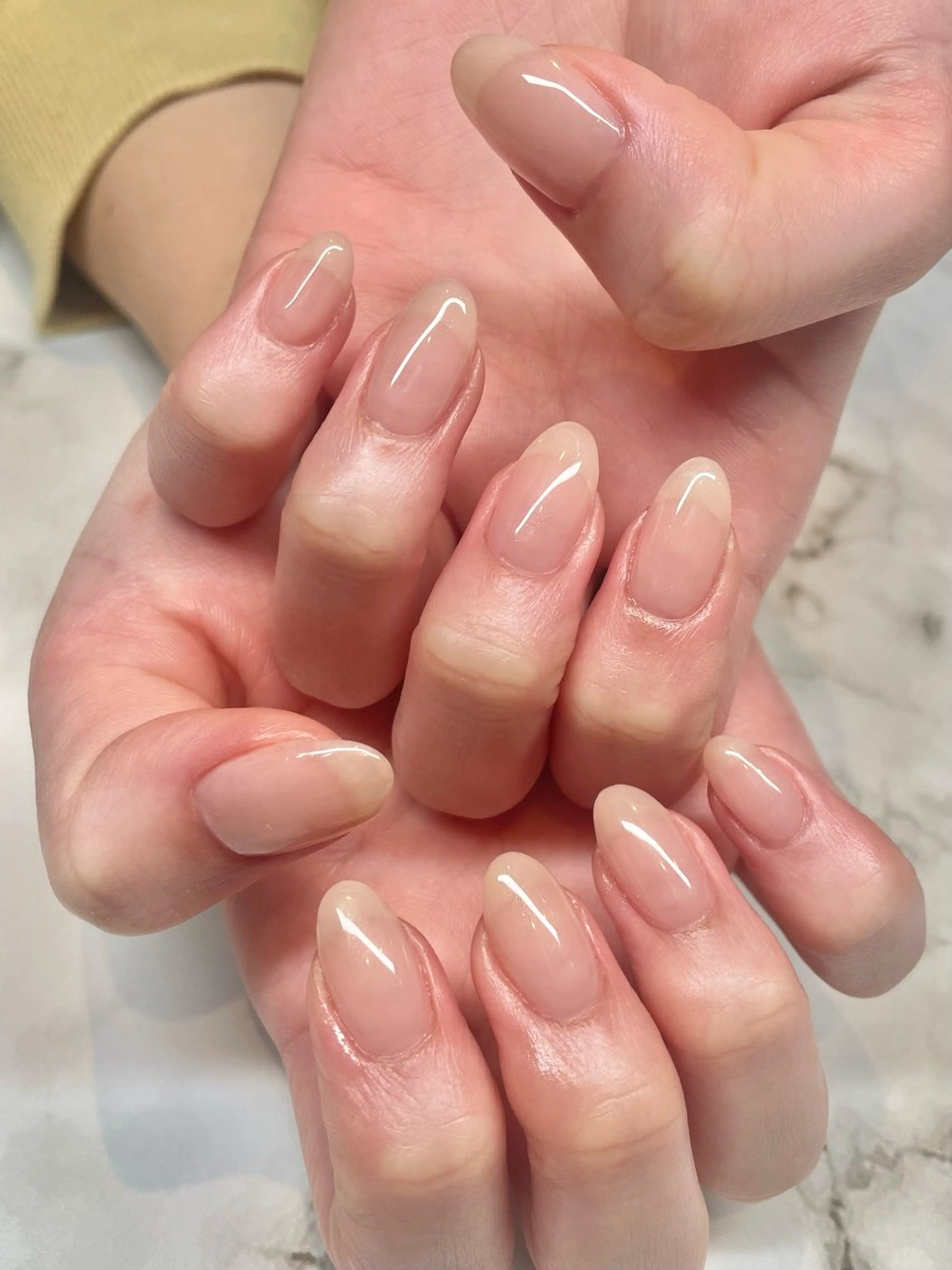 ネイル オフィスネイル ワンカラーネイル beamerci🌼 SHIORIのマツエク・マツパデザイン