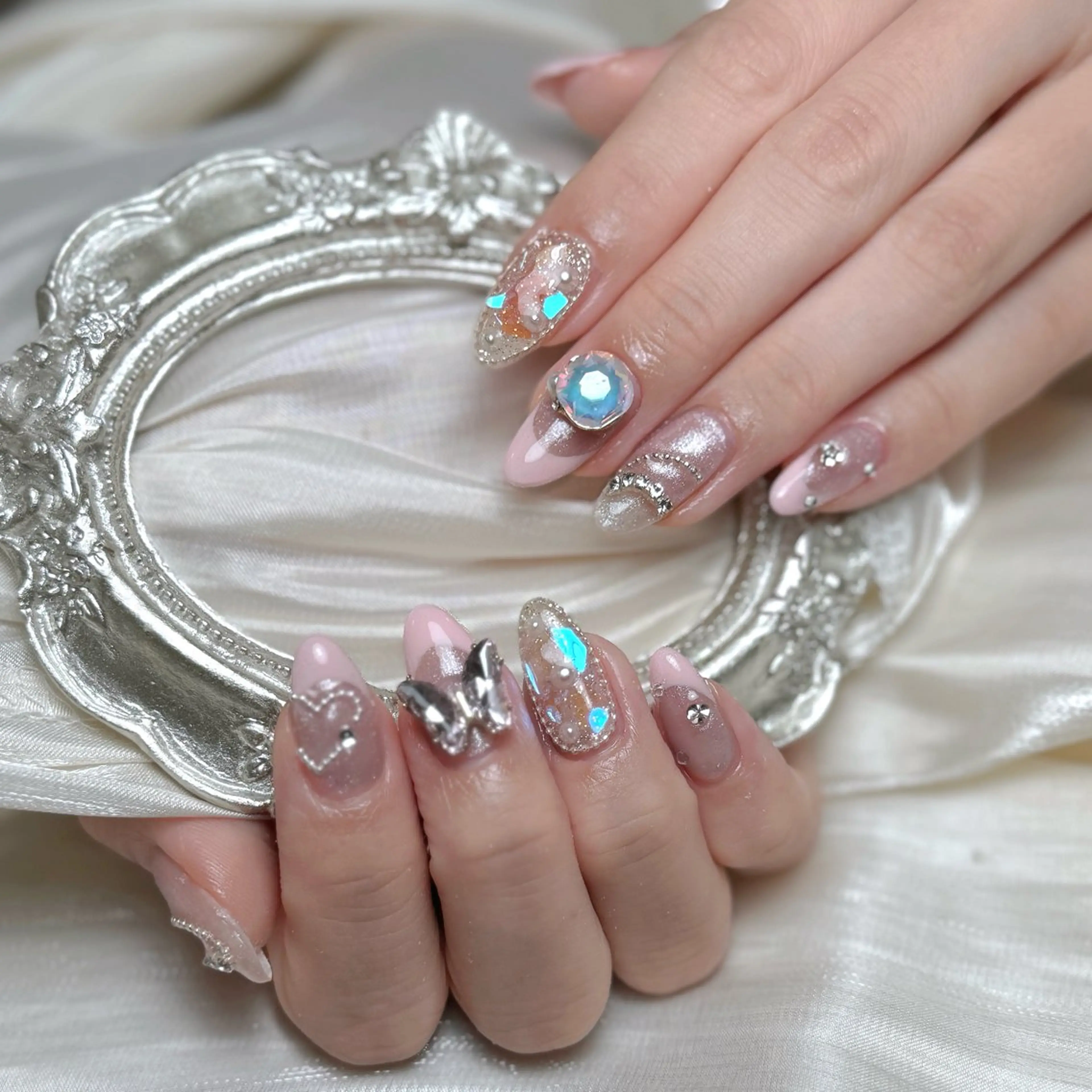 ネイル Maggie Nail🦩のネイルデザイン