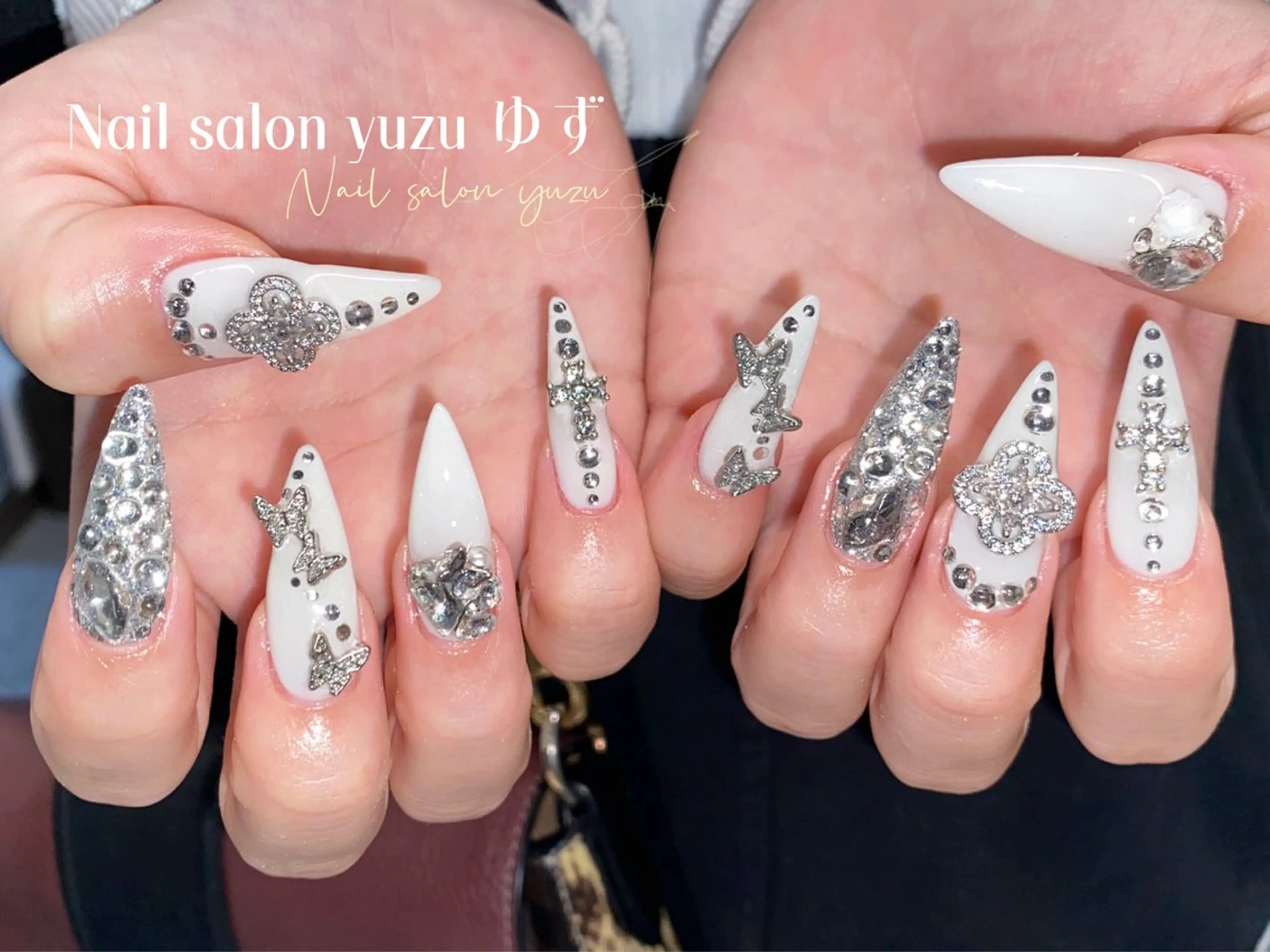 ネイル チークネイル 成人式 ドット フレンチネイル ジェルネイル ゆず- Nail Salonのネイルデザイン