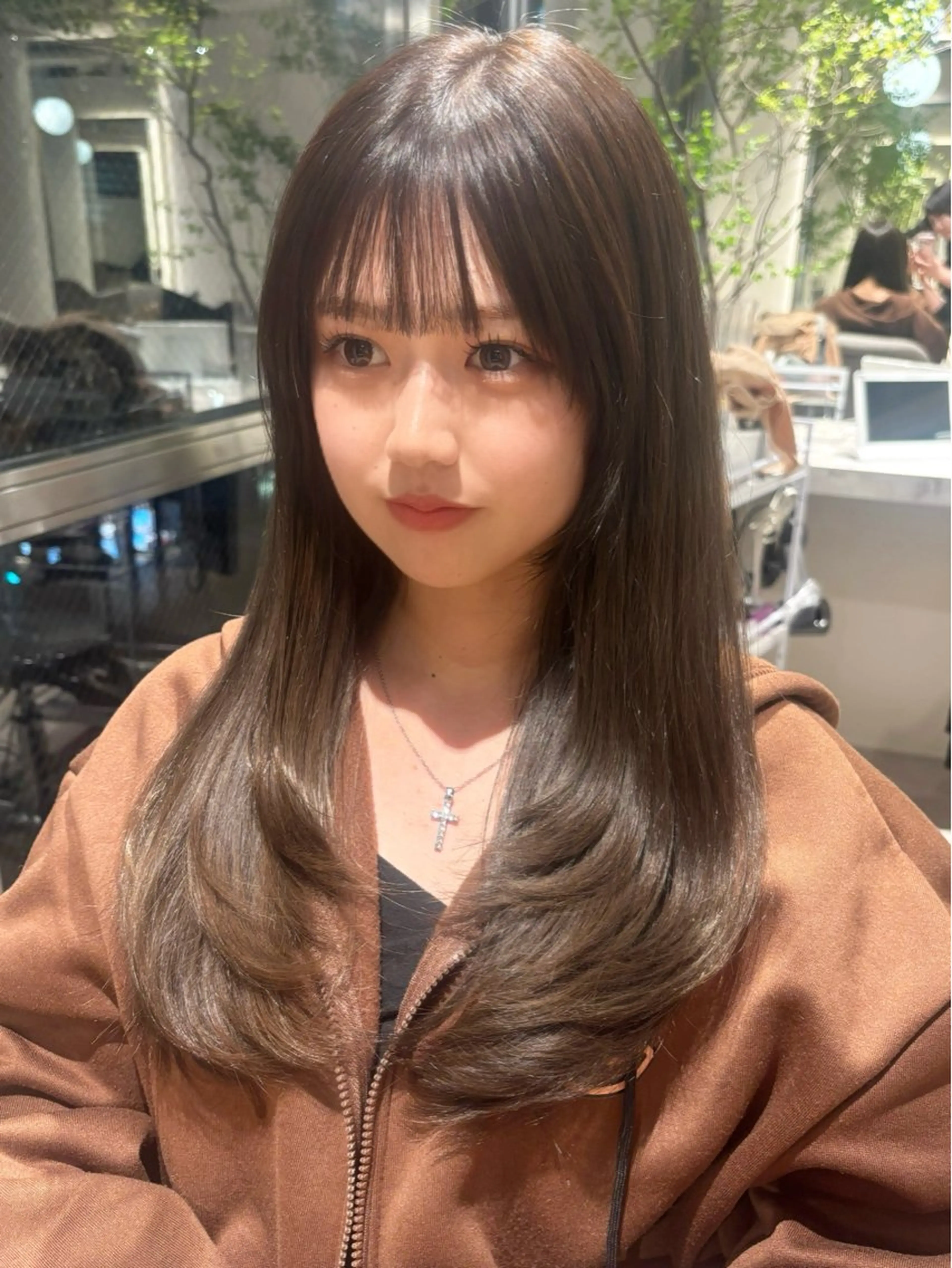 ロング レイヤーカット レイヤーカット/ 透明感カラー🤍楓のヘアスタイル