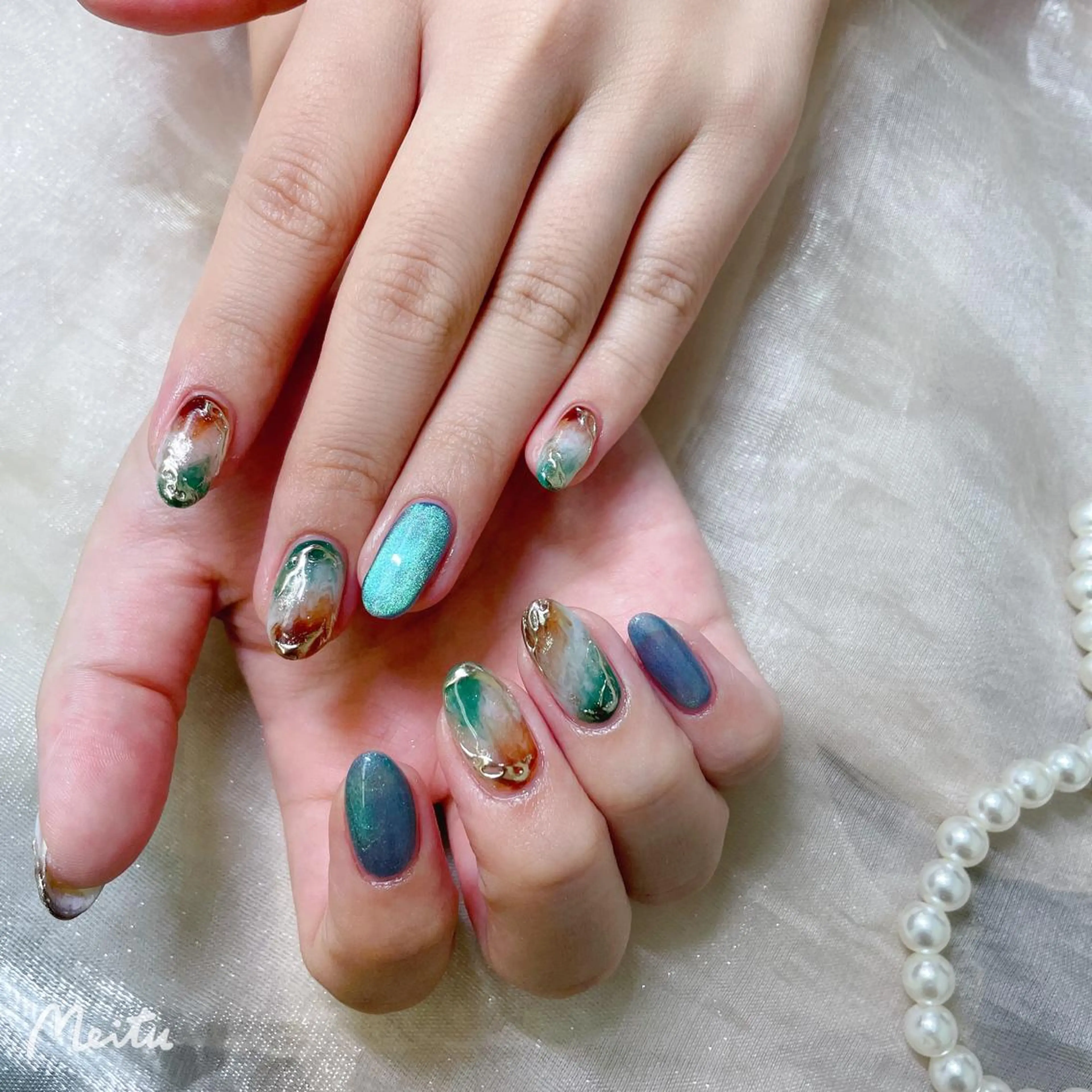 ネイル ハンドネイル リ サのネイルデザイン