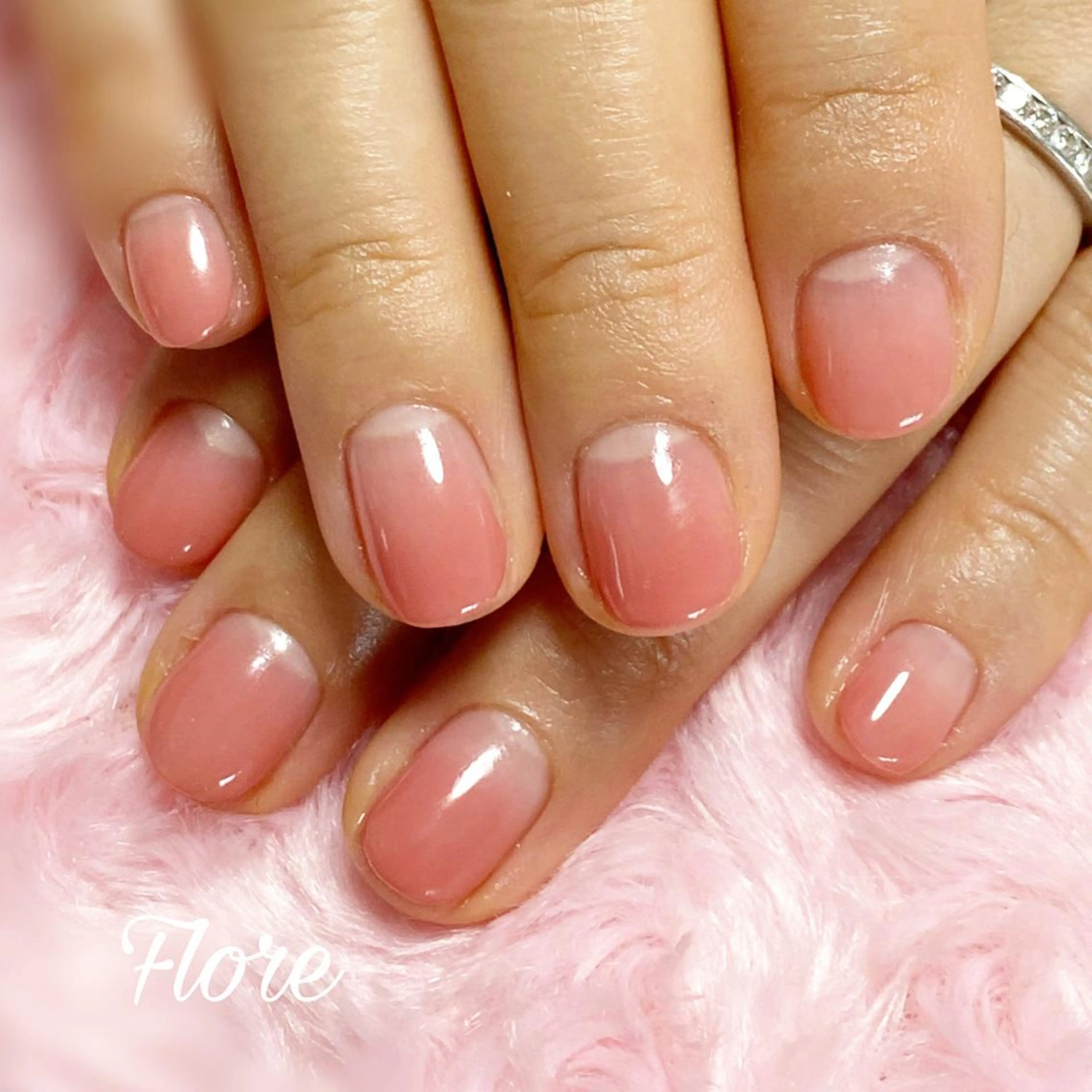 ワンカラーグラデーション、ラメグラデーション(オフ込み)の写真