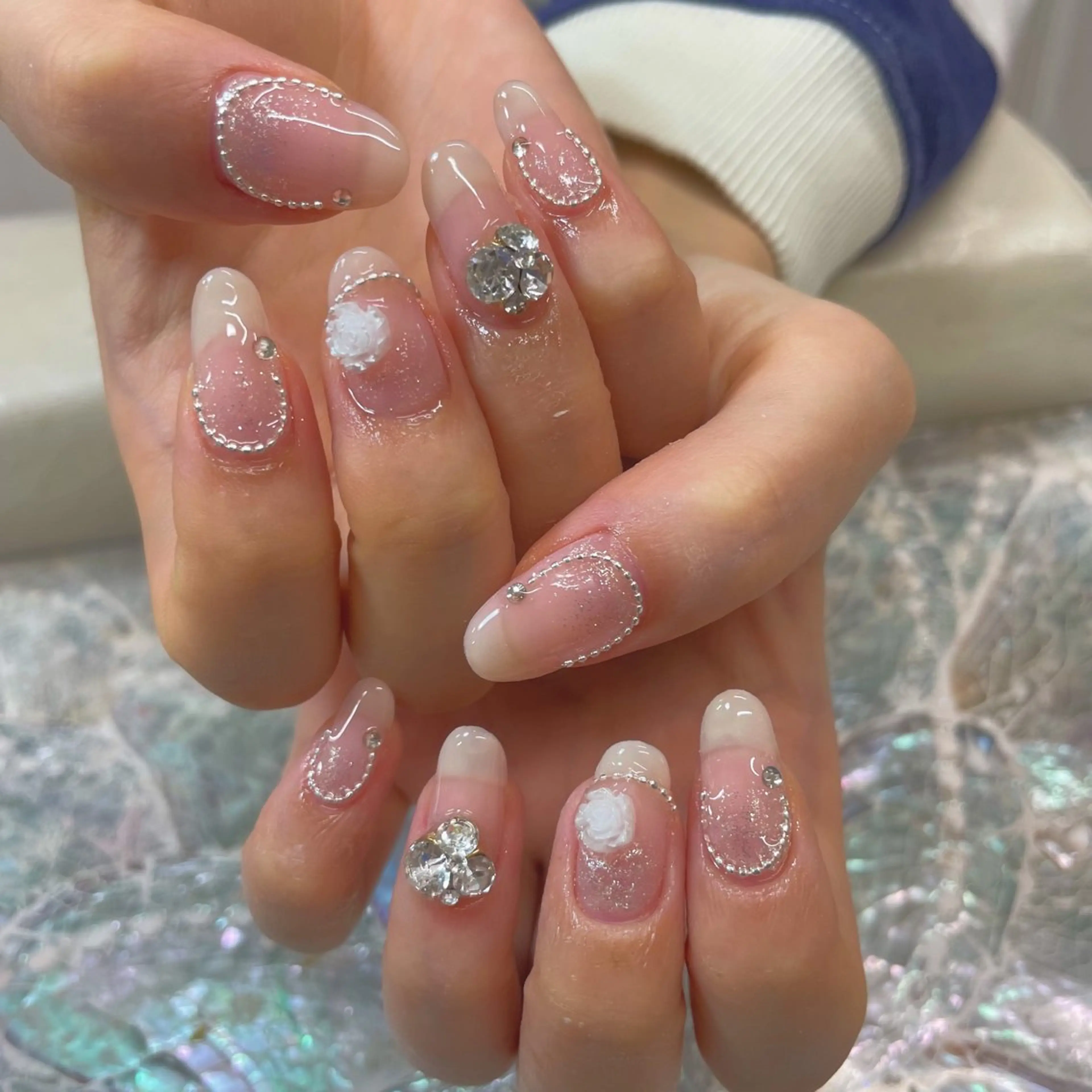 ネイル キラキラネイル 🌴konami 4U NAIL🥥のネイルデザイン