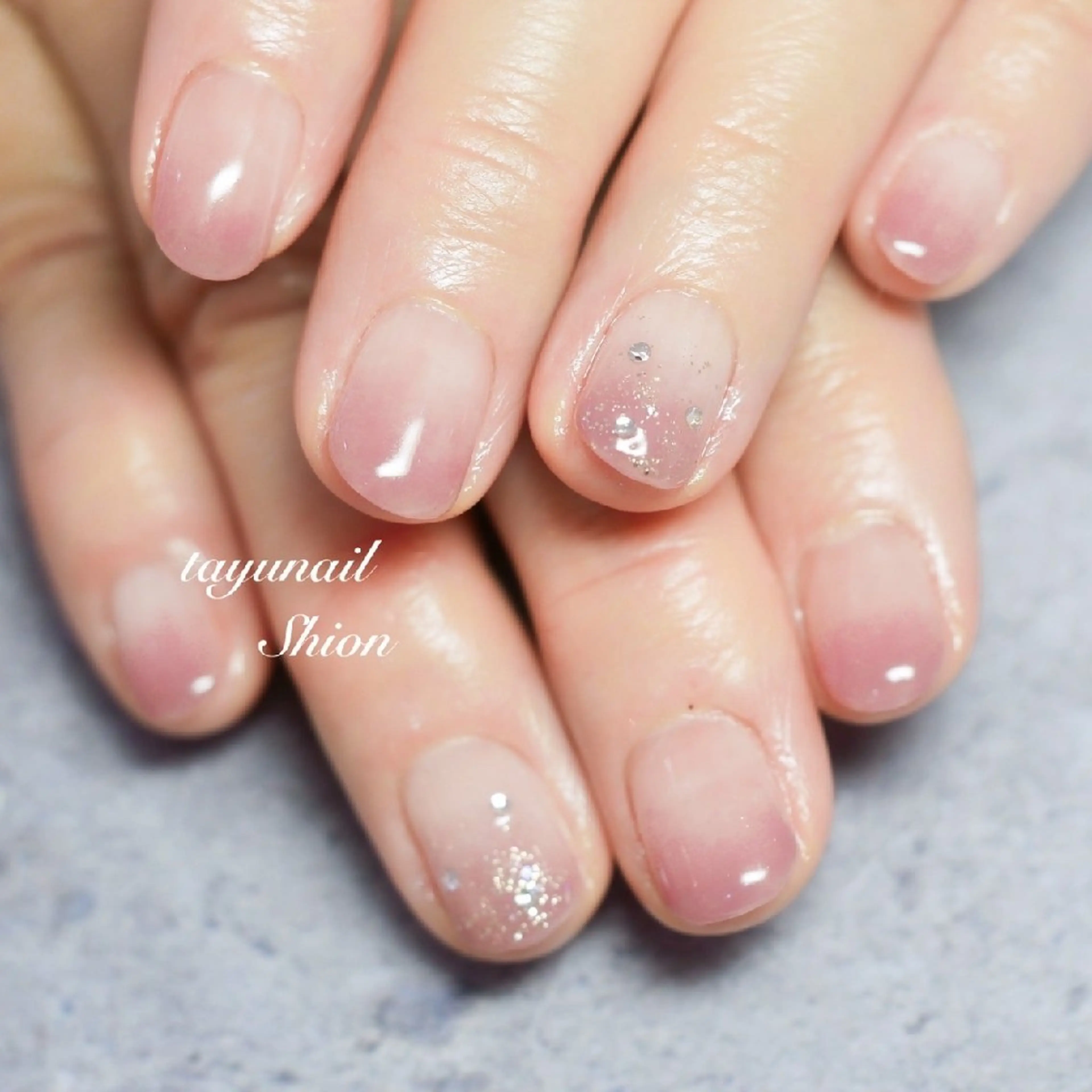 ネイル ジェルネイル グラデーション パラジェル シンプルネイル 春ネイル ネイルサロン 【たゆnail】のネイルデザイン